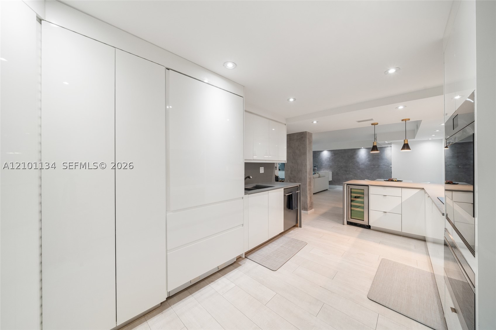 1111 Crandon Blvd #A1105, Key Biscayne FL 33149