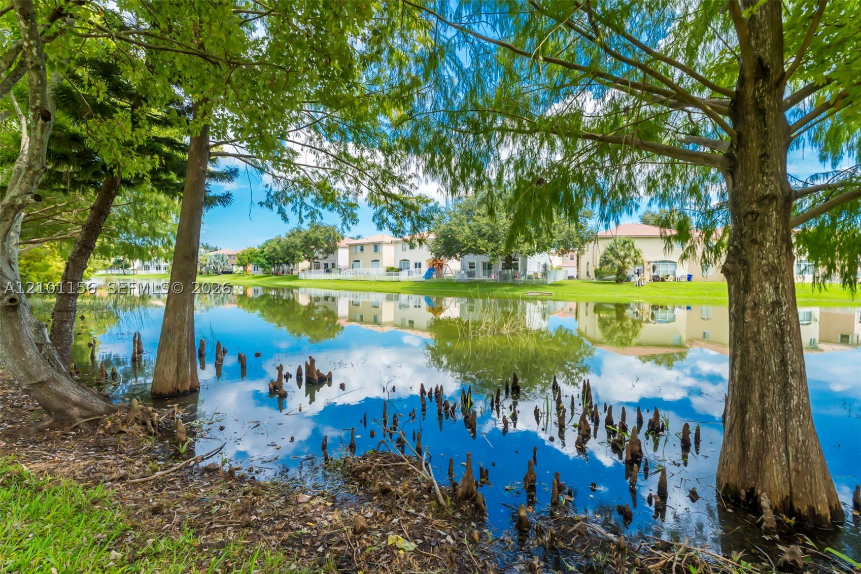 2125 NW 77th Way #101, Pembroke Pines FL 33024