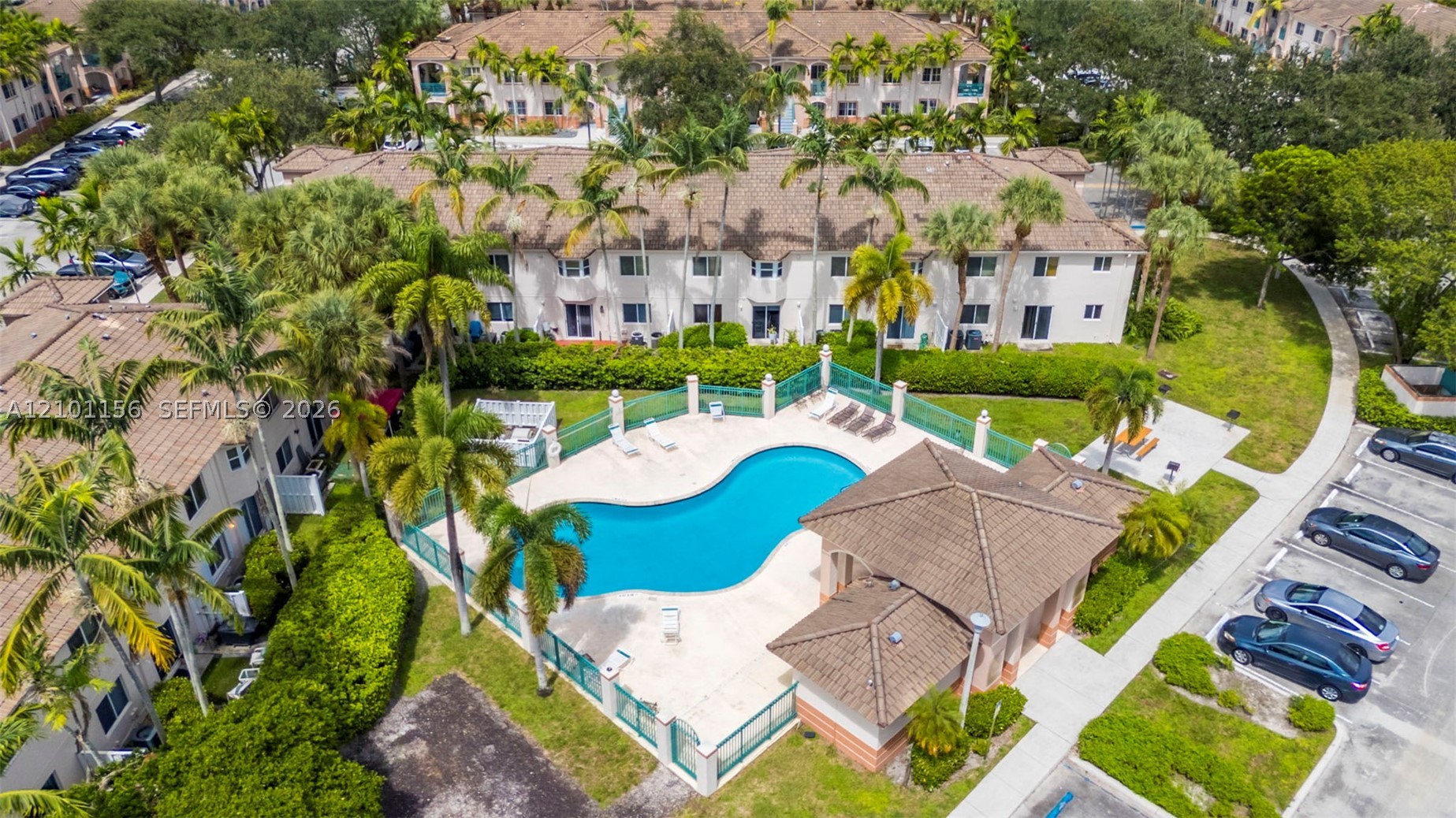 2125 NW 77th Way #101, Pembroke Pines FL 33024
