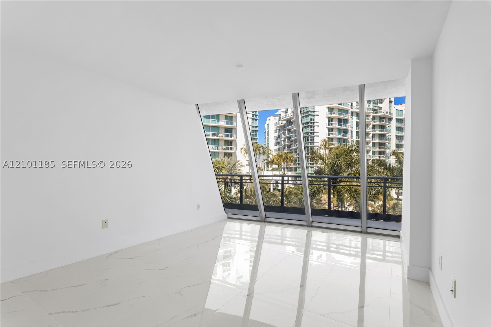 2950 NE 188th St #349, Aventura FL 33180