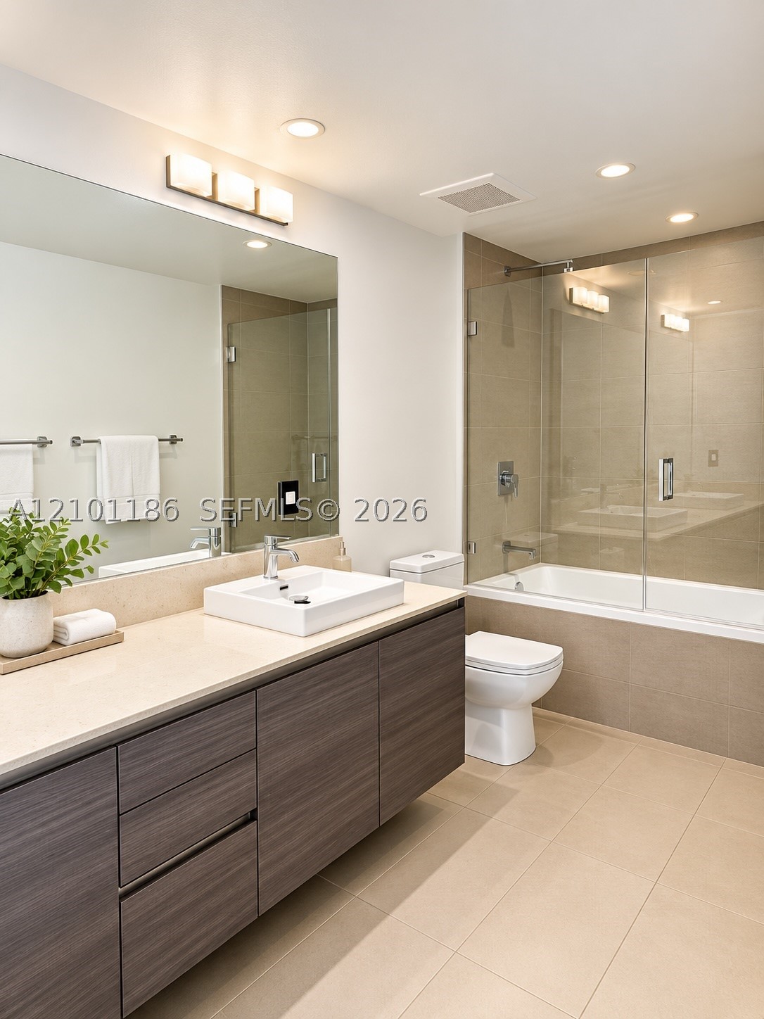 1080 Brickell Ave #1606, Miami FL 33131