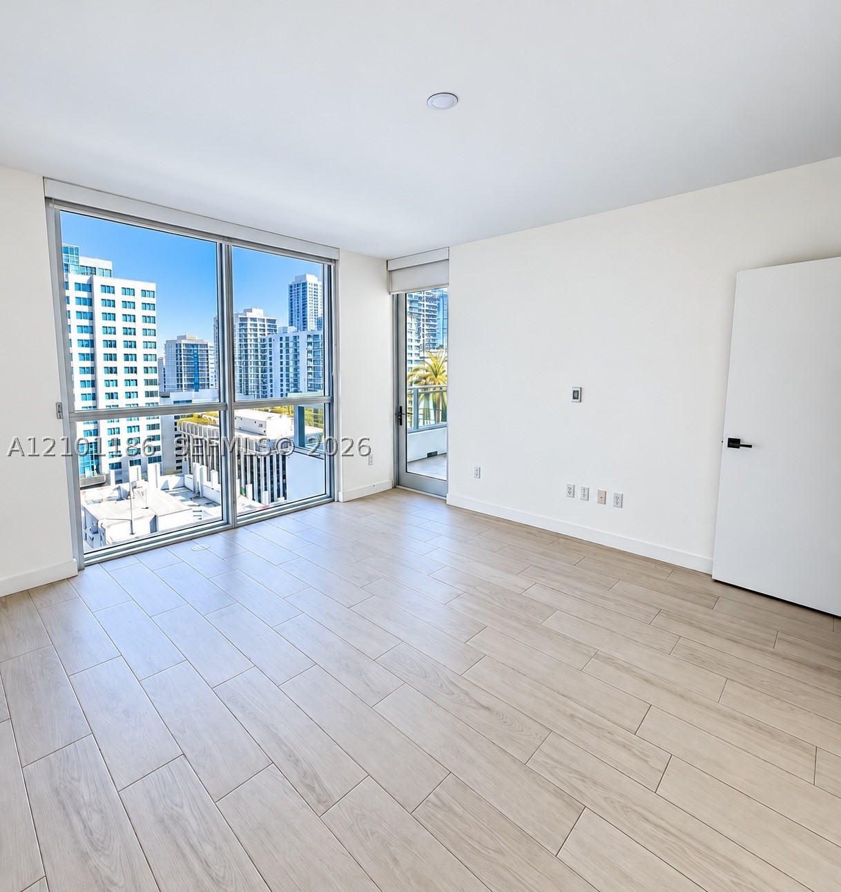 1080 Brickell Ave #1606, Miami FL 33131