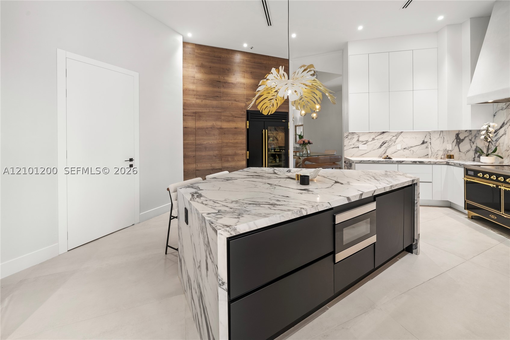 808 Brickell Key Dr #408, Miami FL 33131