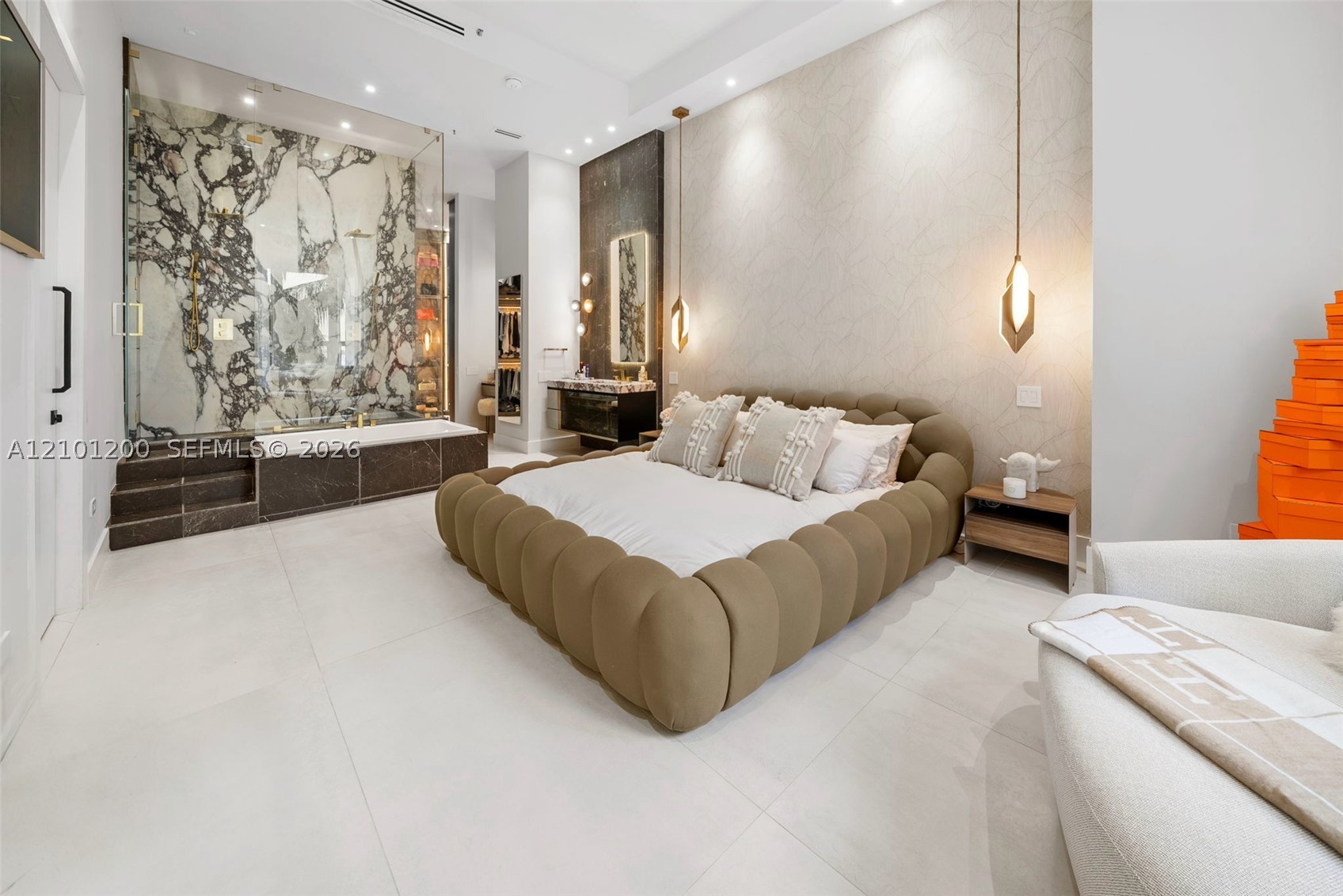 808 Brickell Key Dr #408, Miami FL 33131