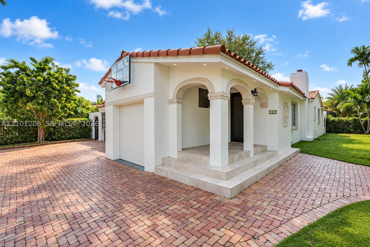 371 SW 29th Rd, Miami FL 33129