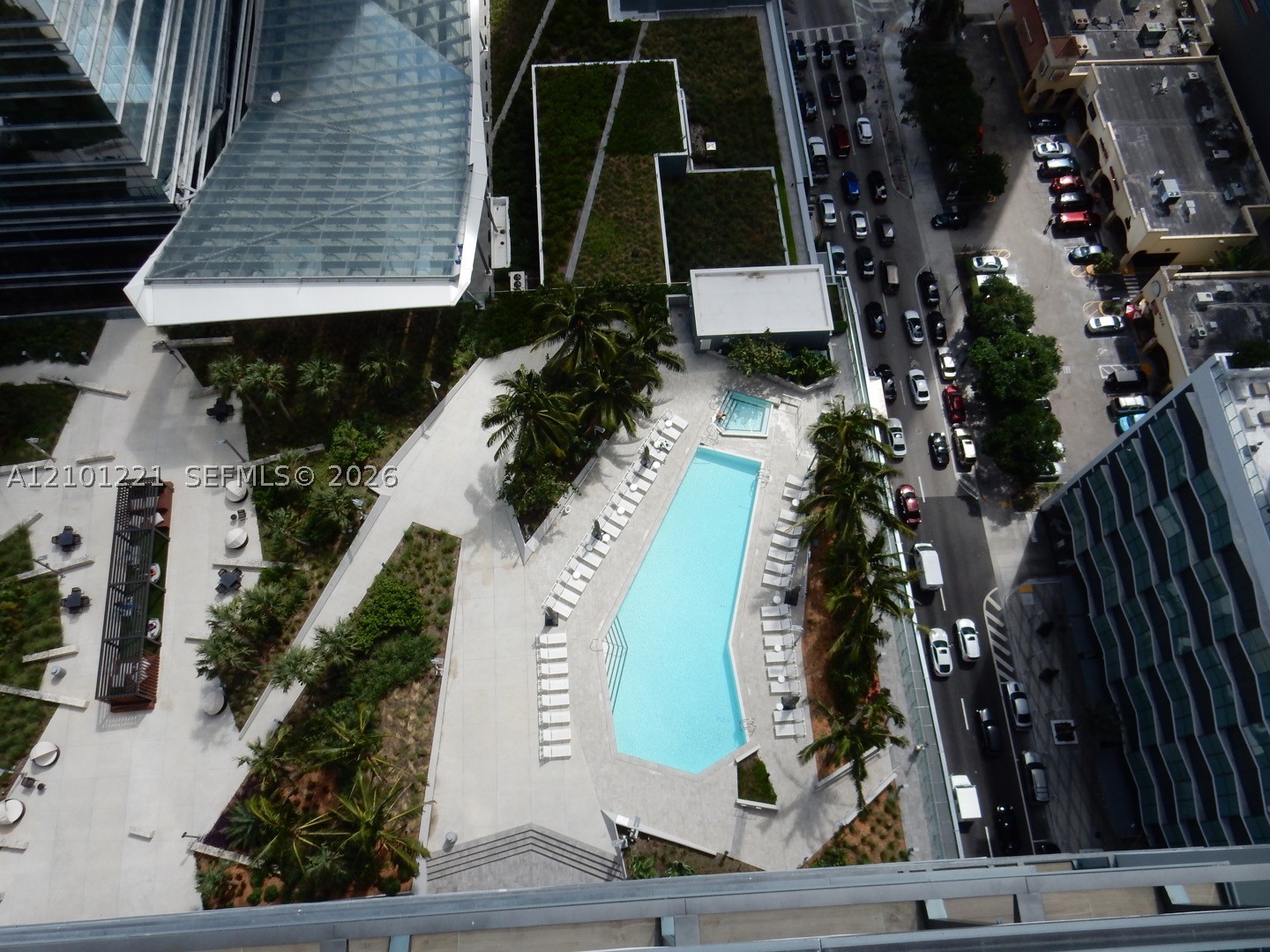 88 SW 7th St #2703, Miami FL 33130