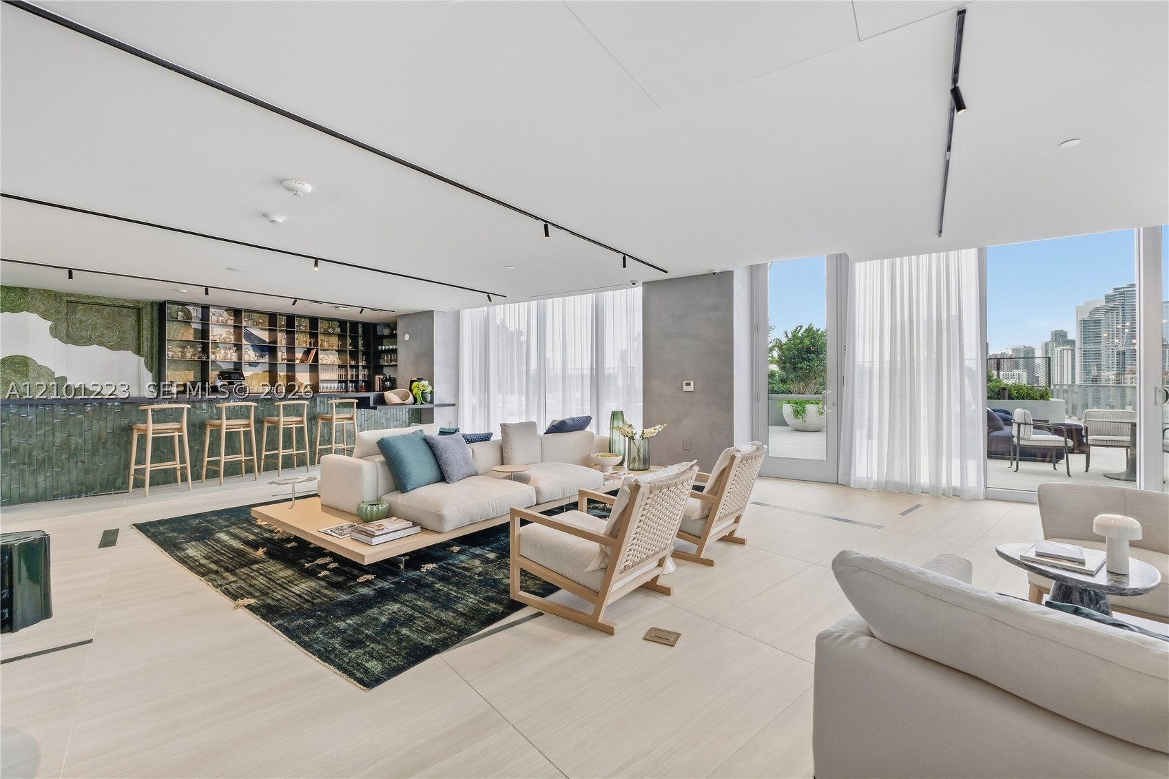 1400 Biscayne Blvd #1901, Miami FL 33132