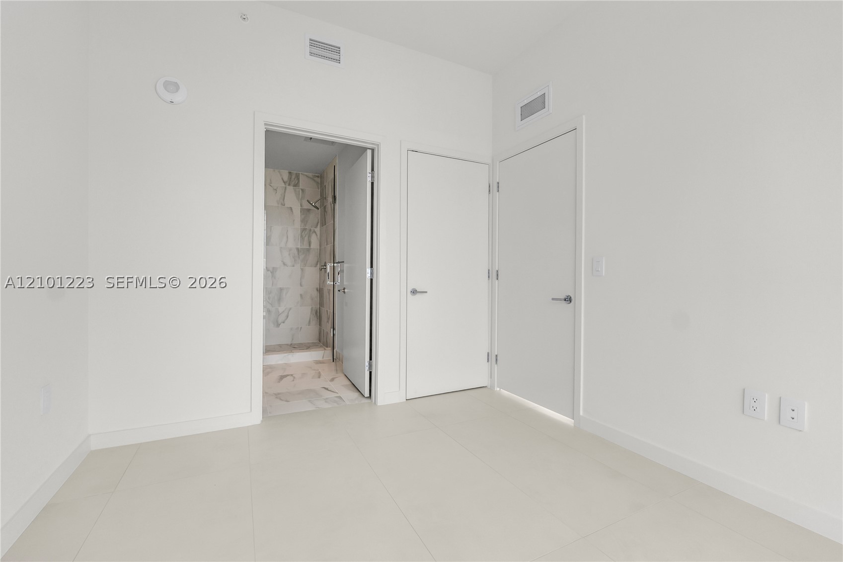1400 Biscayne Blvd #1901, Miami FL 33132