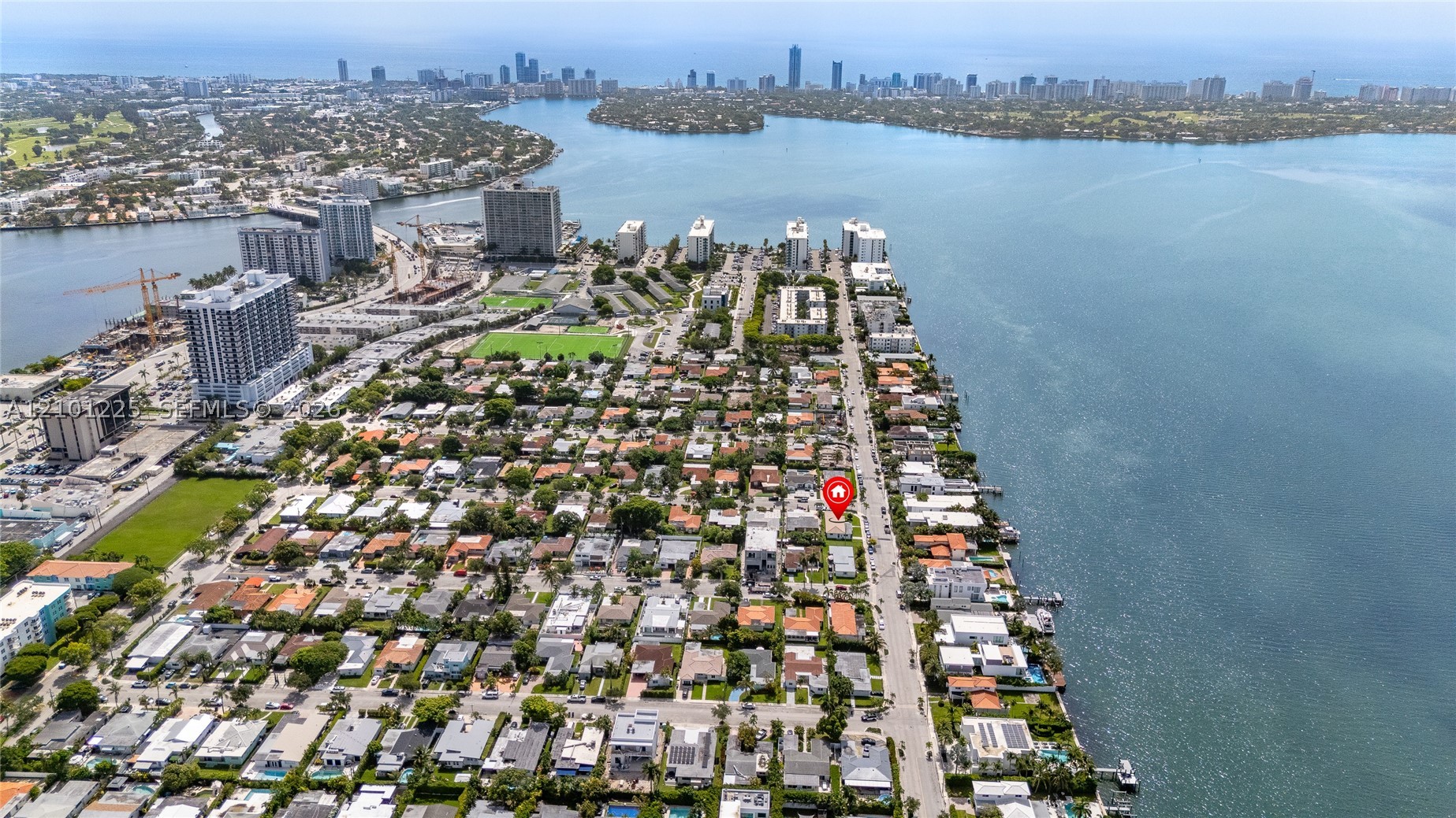 1621 S Treasure Dr, North Bay Village FL 33141