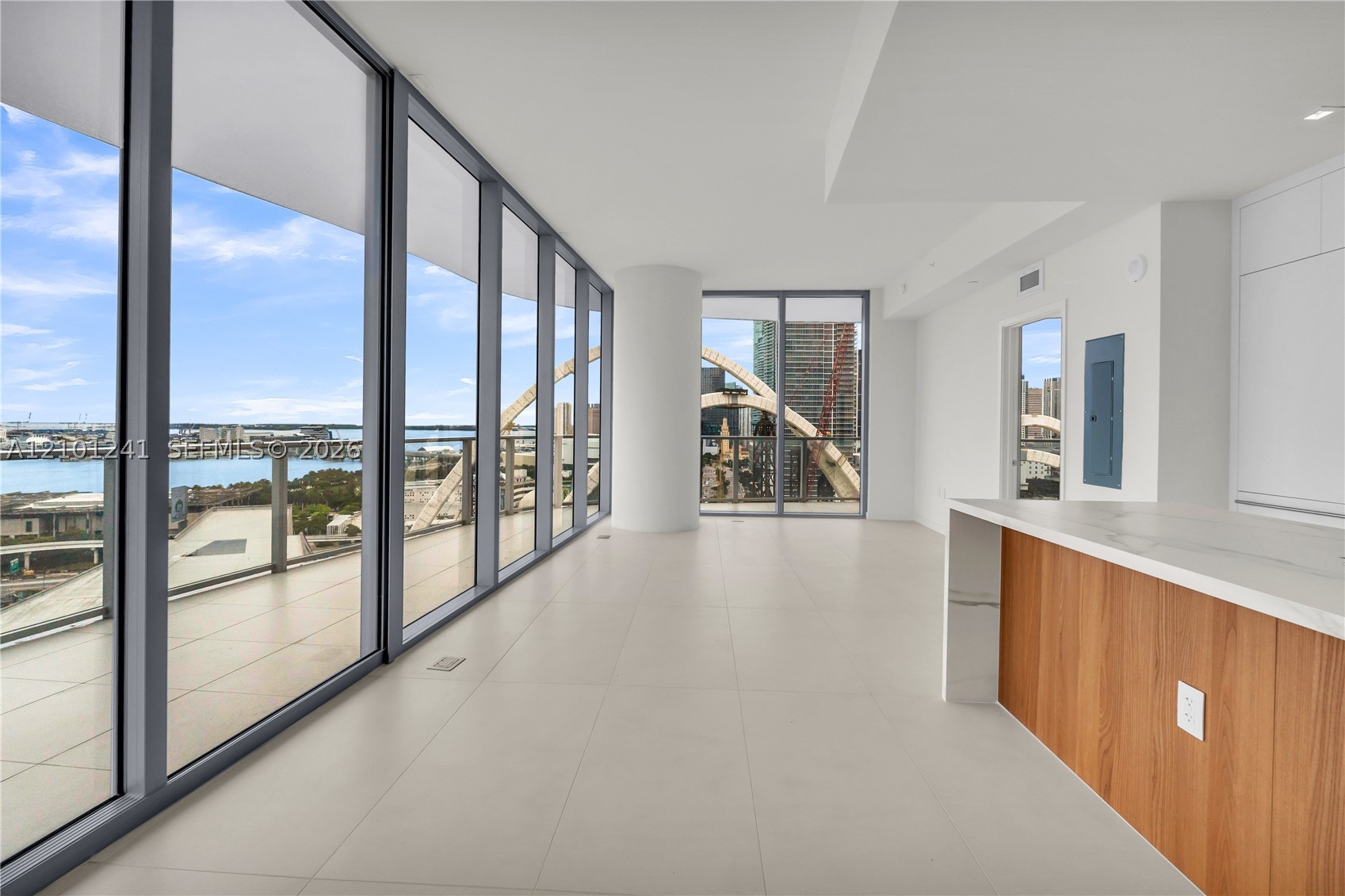 1400 Biscayne #1901, Miami FL 33132