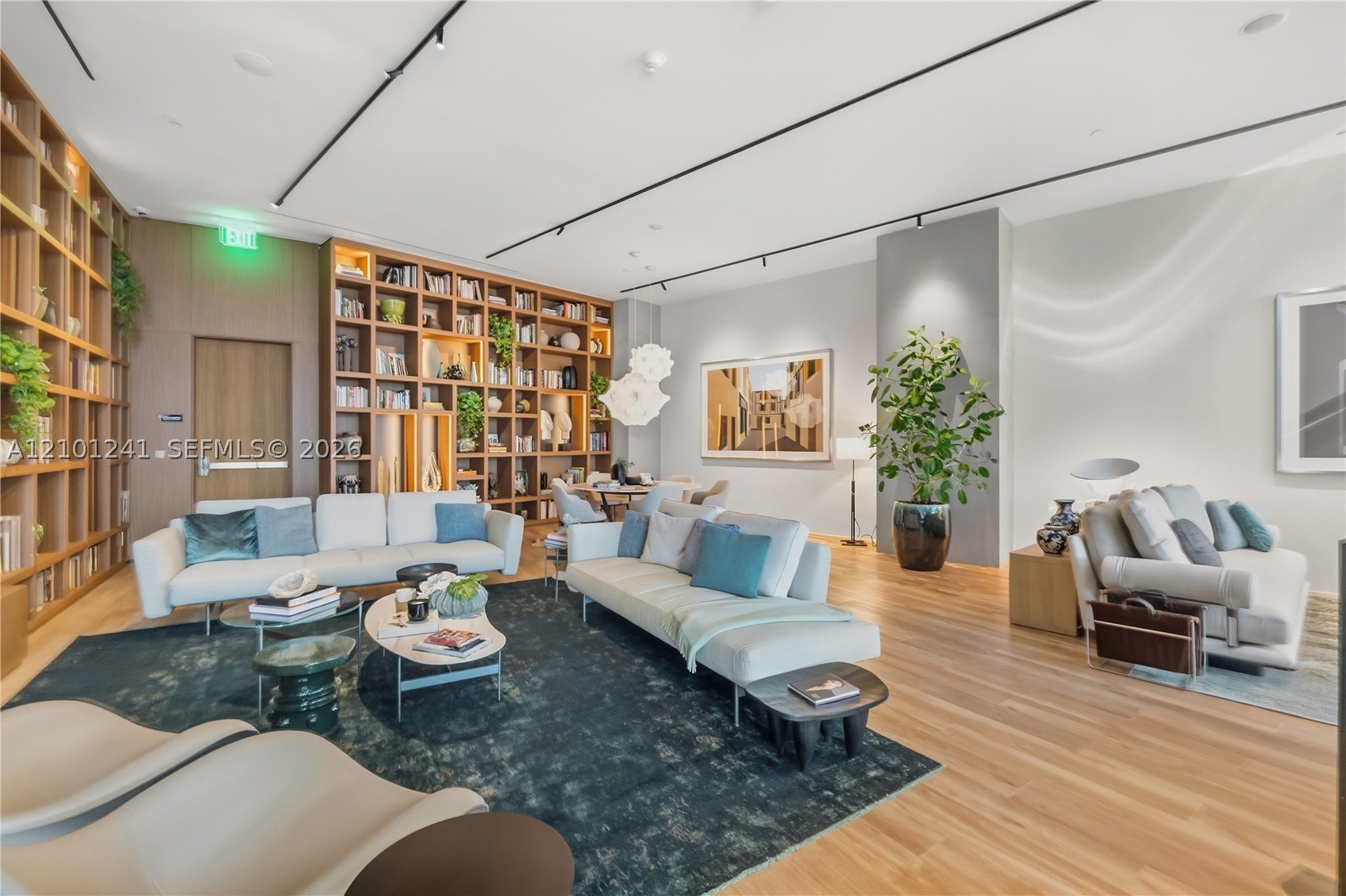 1400 Biscayne #1901, Miami FL 33132