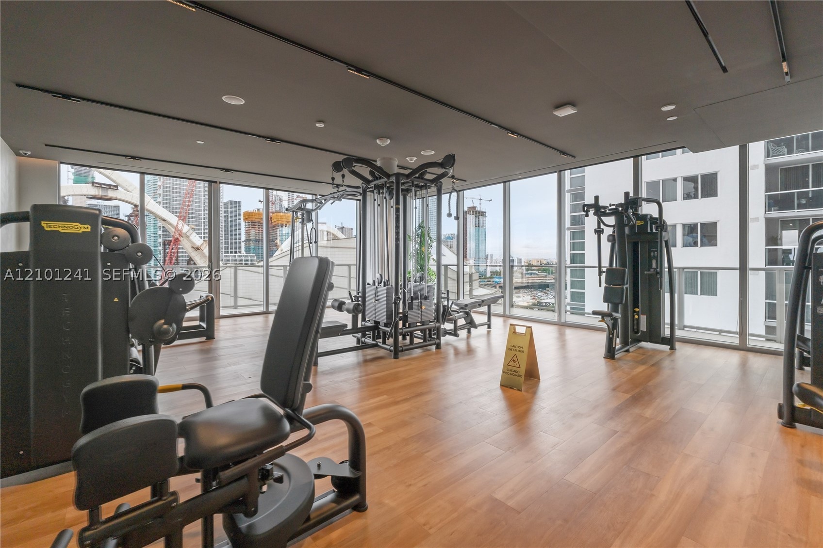 1400 Biscayne #1901, Miami FL 33132