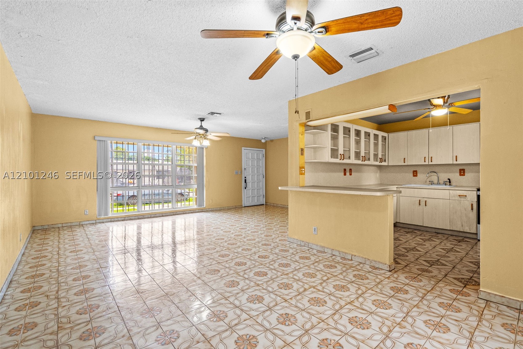 8810 SW 54th Ter, Miami FL 33165