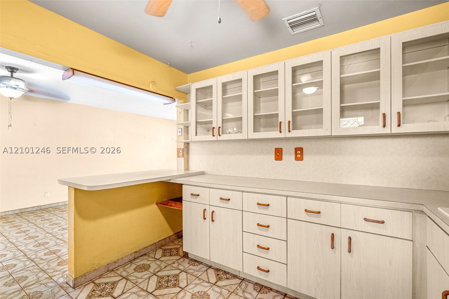8810 SW 54th Ter, Miami FL 33165