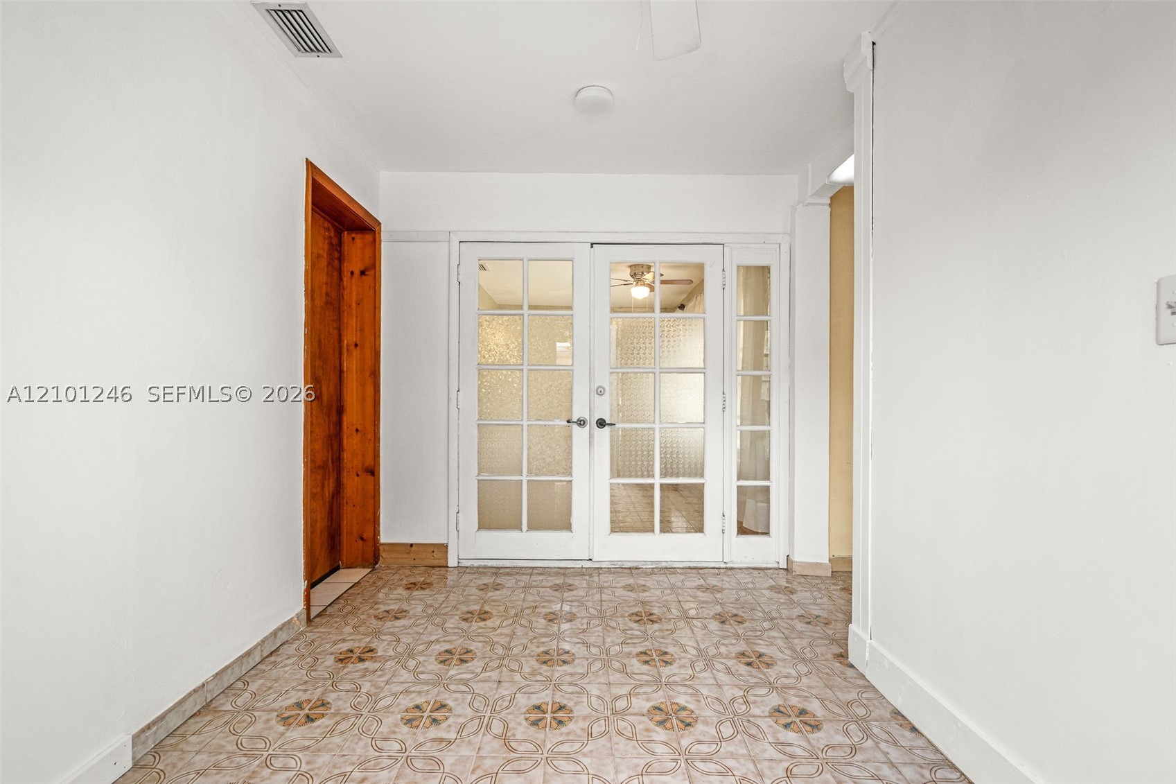 8810 SW 54th Ter, Miami FL 33165