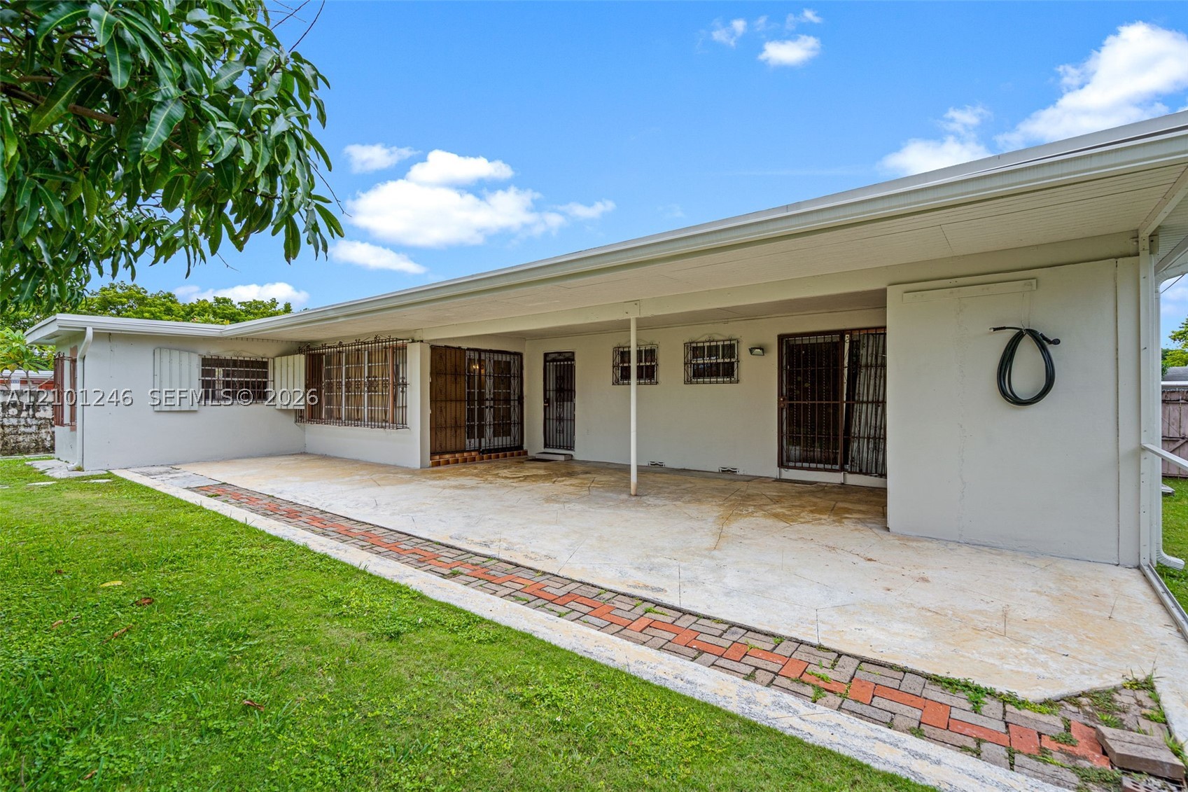 8810 SW 54th Ter, Miami FL 33165
