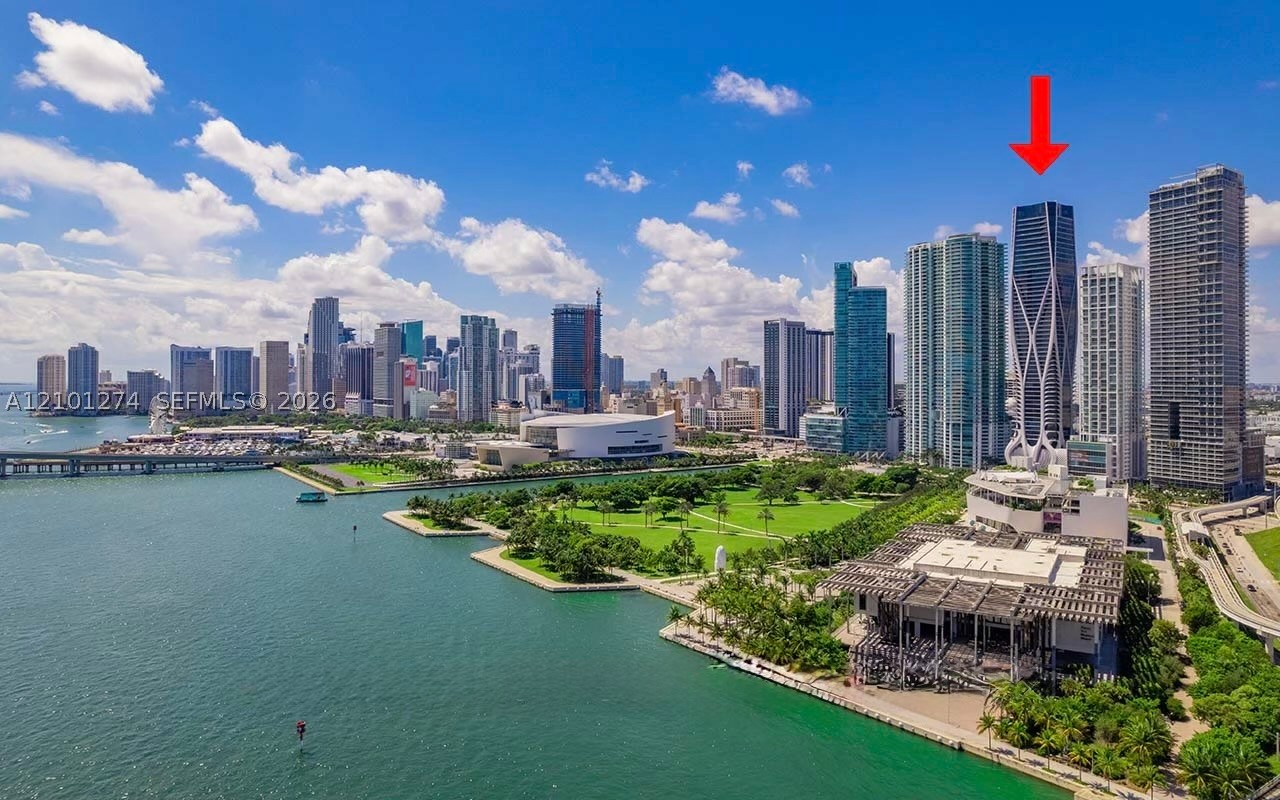 1000 Biscayne Blvd #4402, Miami FL 33132