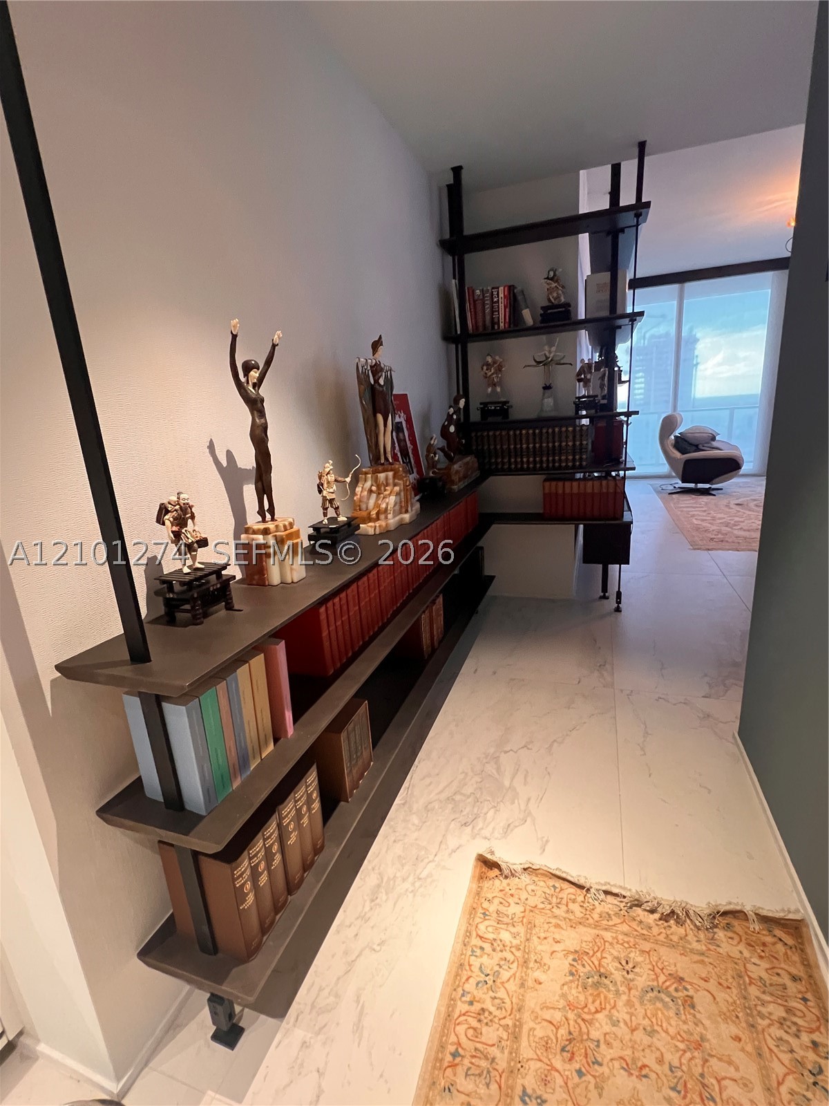 1000 Biscayne Blvd #4402, Miami FL 33132