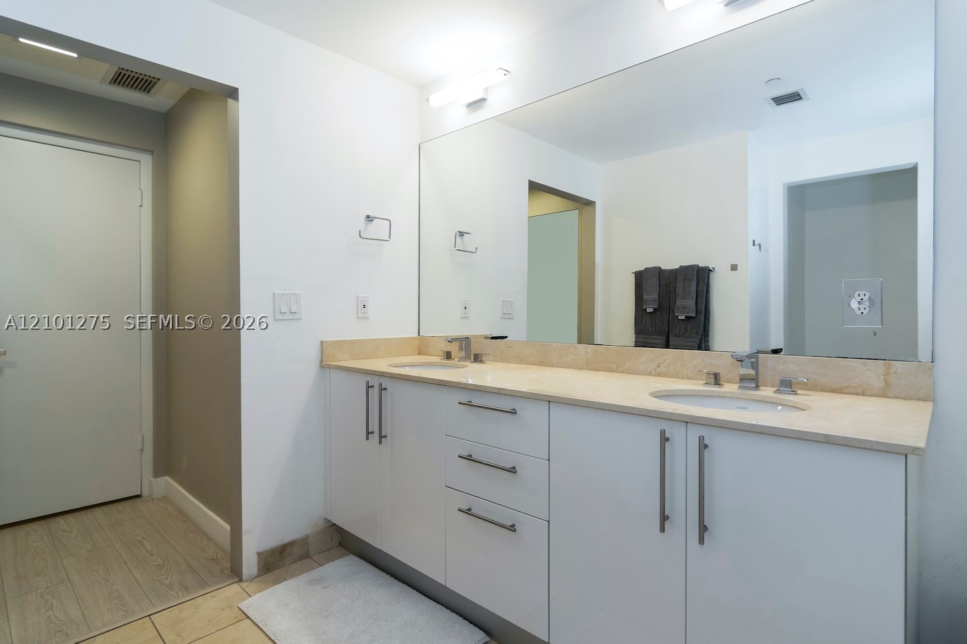 3330 NE 190 ST #516, Aventura FL 33180