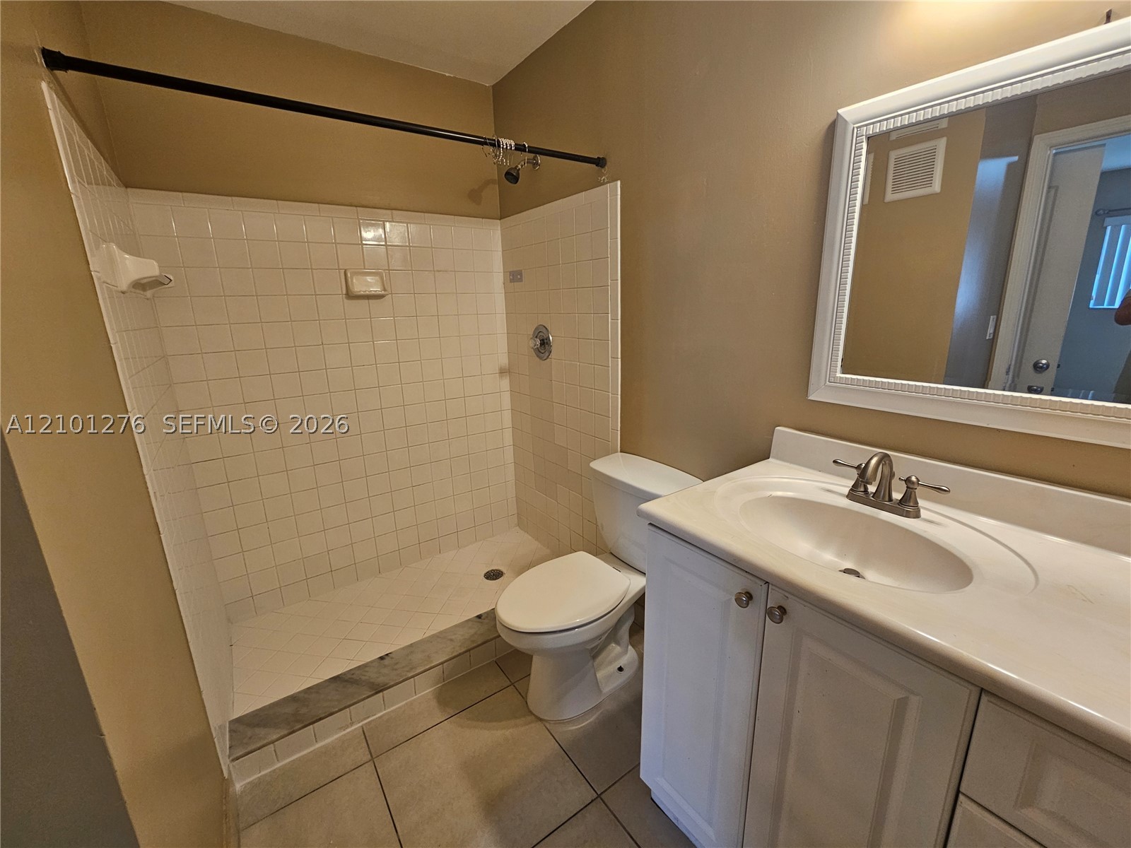19760 SW 103rd Ct #102, Cutler Bay FL 33157