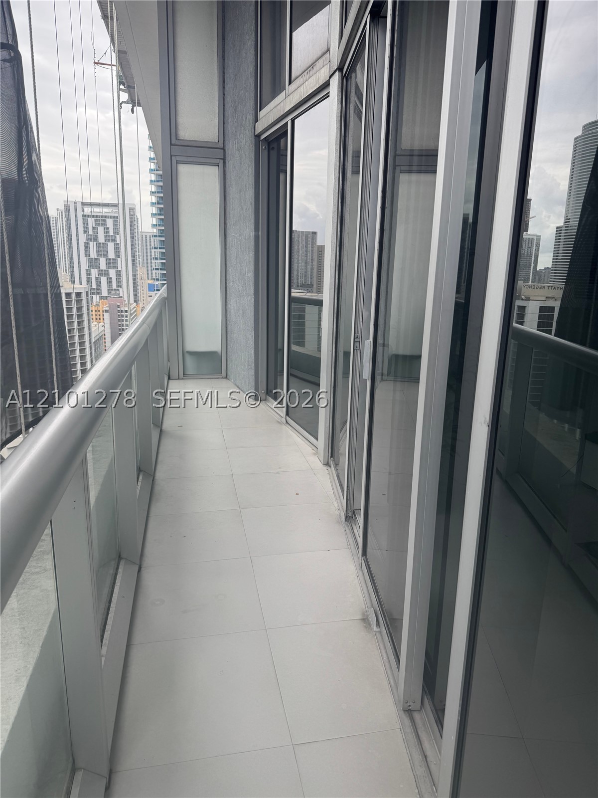 485 Brickell Ave #2806, Miami FL 33131