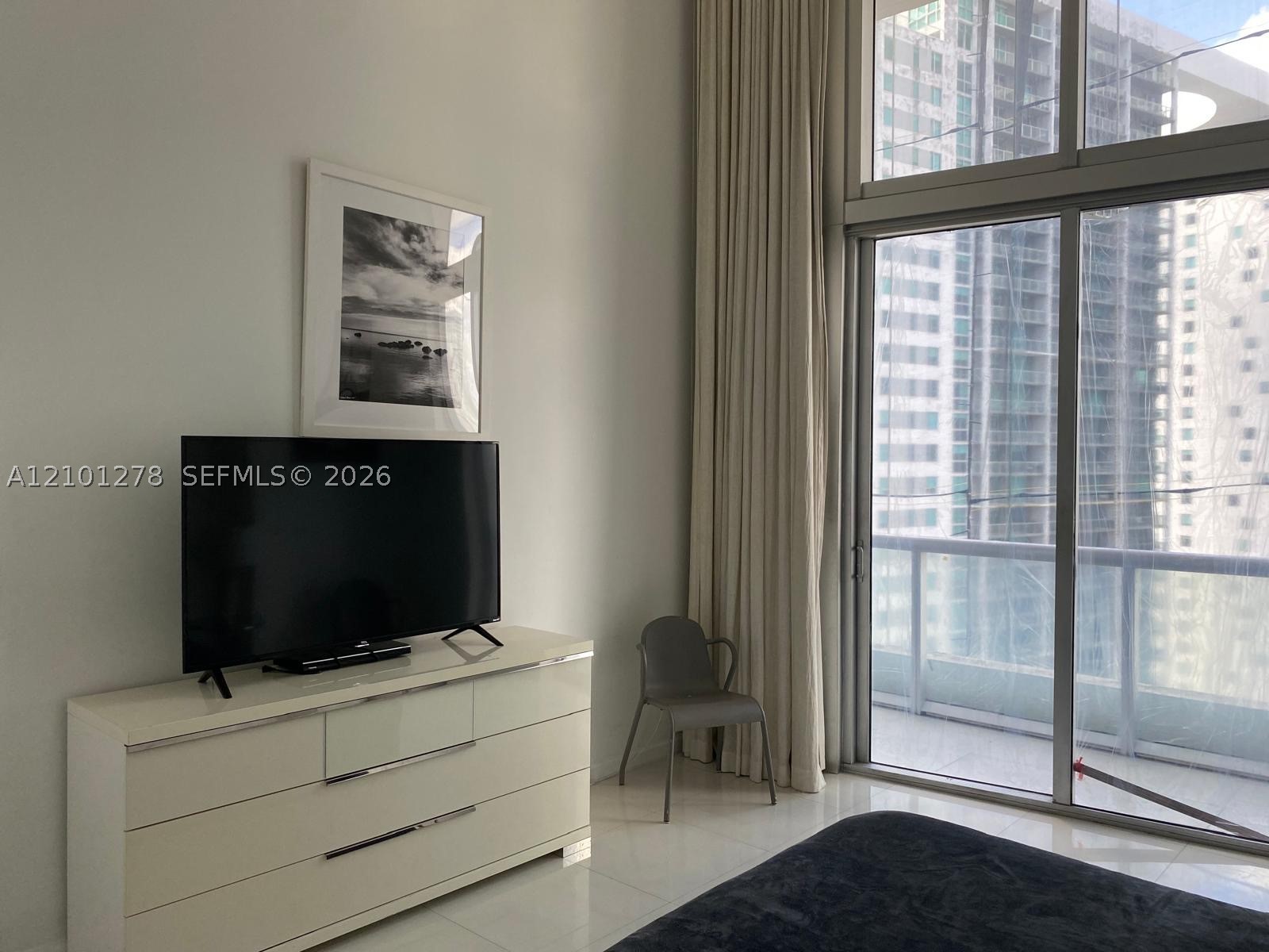 485 Brickell Ave #2806, Miami FL 33131