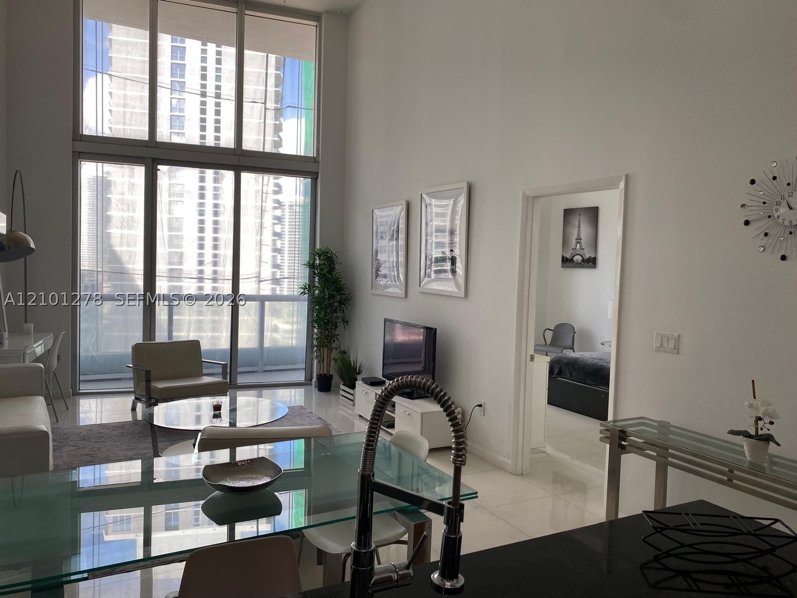 485 Brickell Ave #2806, Miami FL 33131