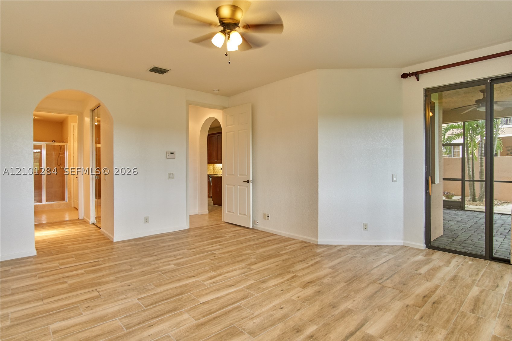 2707 Center Ct Dr #1-15, Weston FL 33332