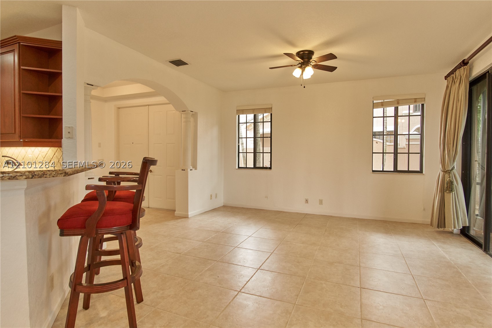 2707 Center Ct Dr #1-15, Weston FL 33332
