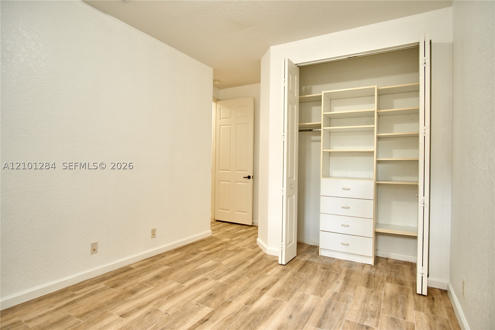 2707 Center Ct Dr #1-15, Weston FL 33332