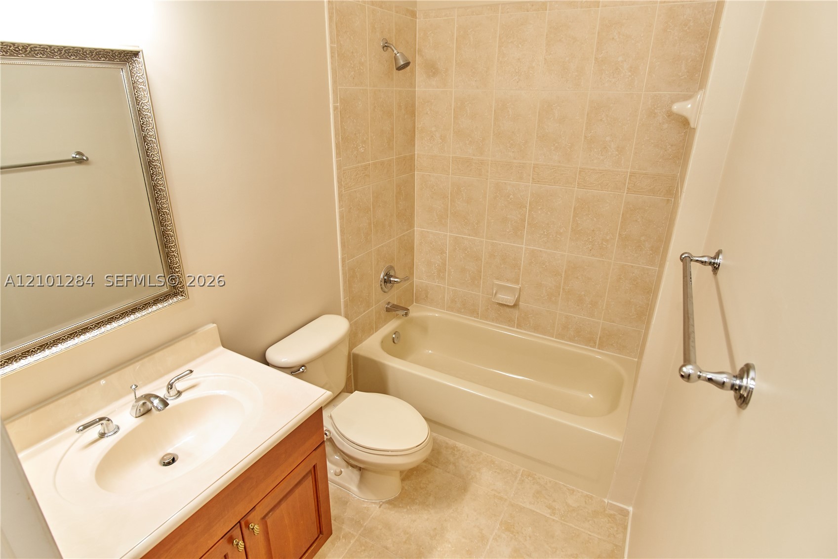 2707 Center Ct Dr #1-15, Weston FL 33332