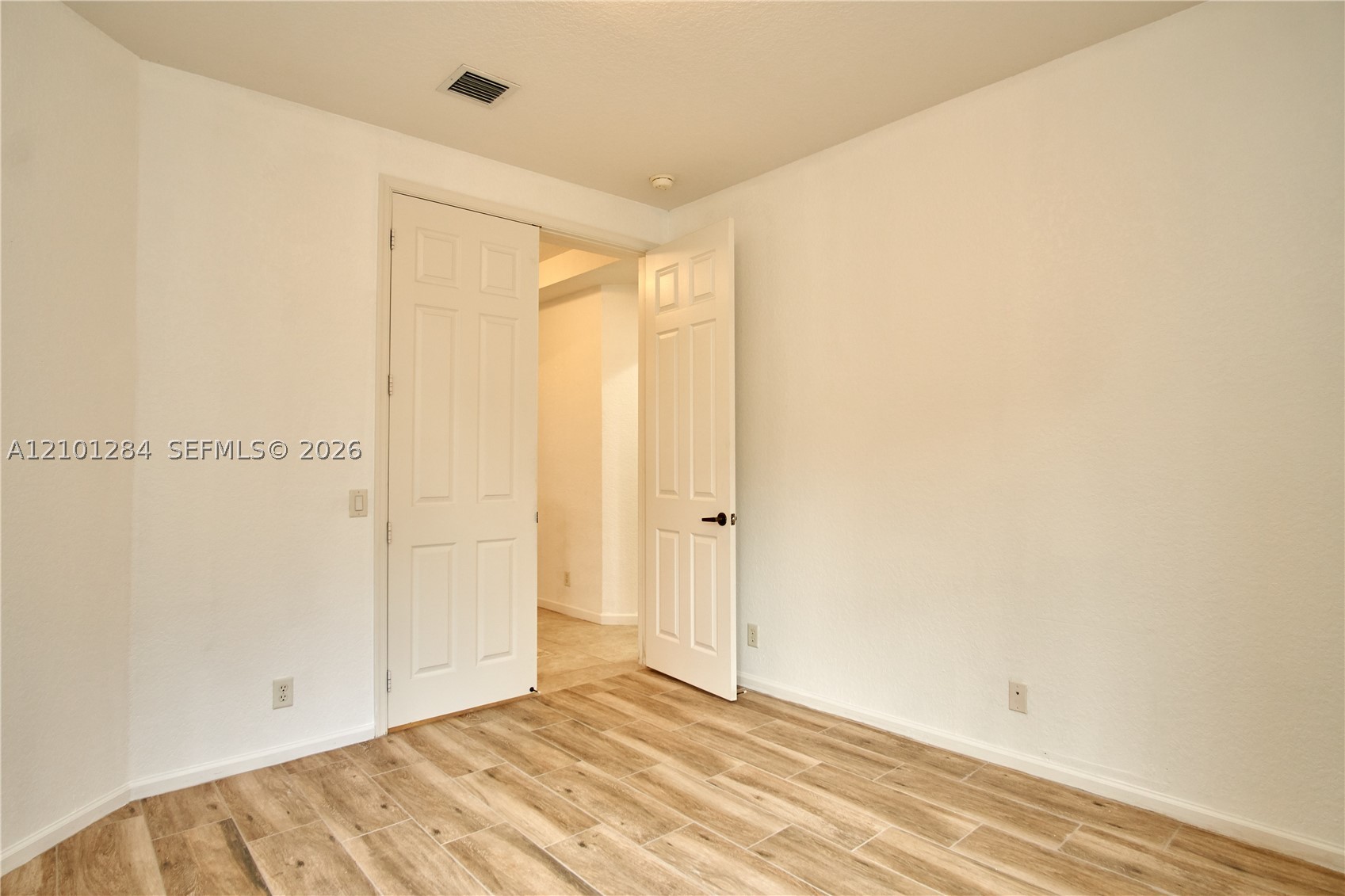 2707 Center Ct Dr #1-15, Weston FL 33332