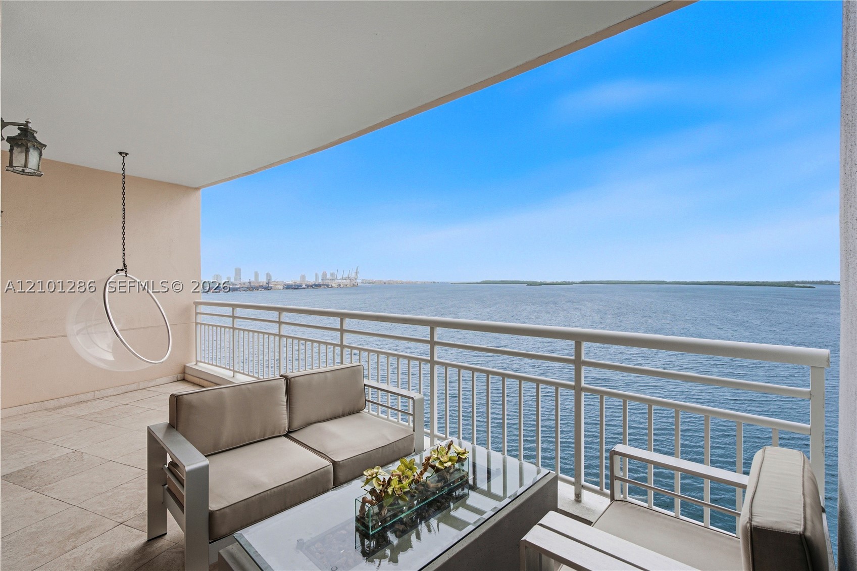 808 Brickell Key Dr #1106, Miami FL 33131