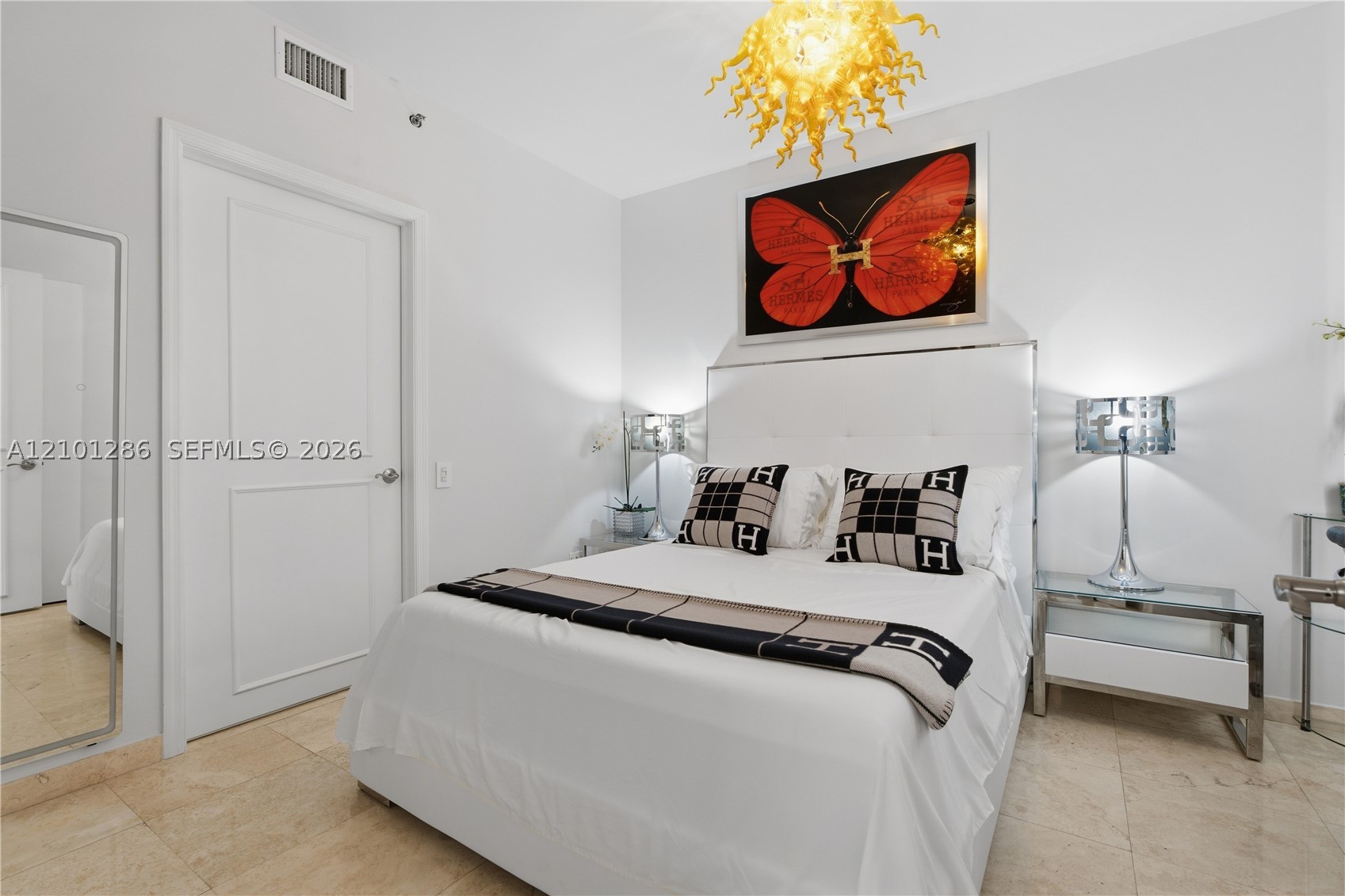 808 Brickell Key Dr #1106, Miami FL 33131