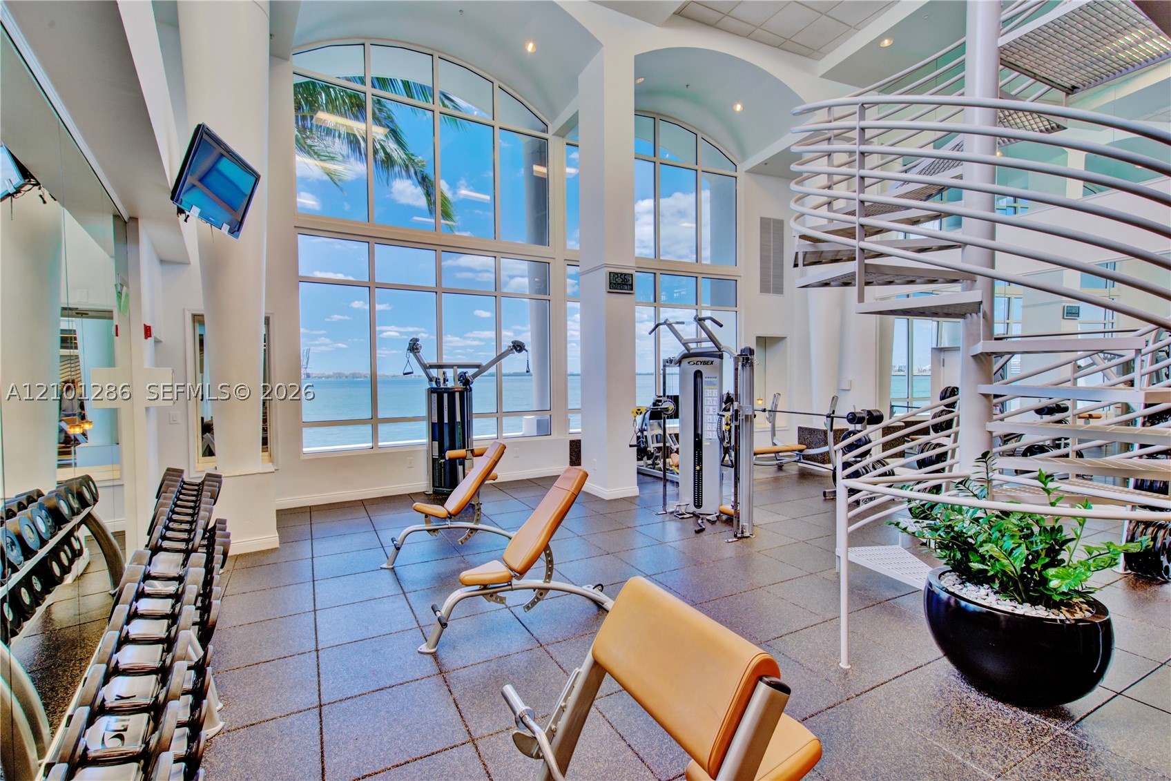 808 Brickell Key Dr #1106, Miami FL 33131