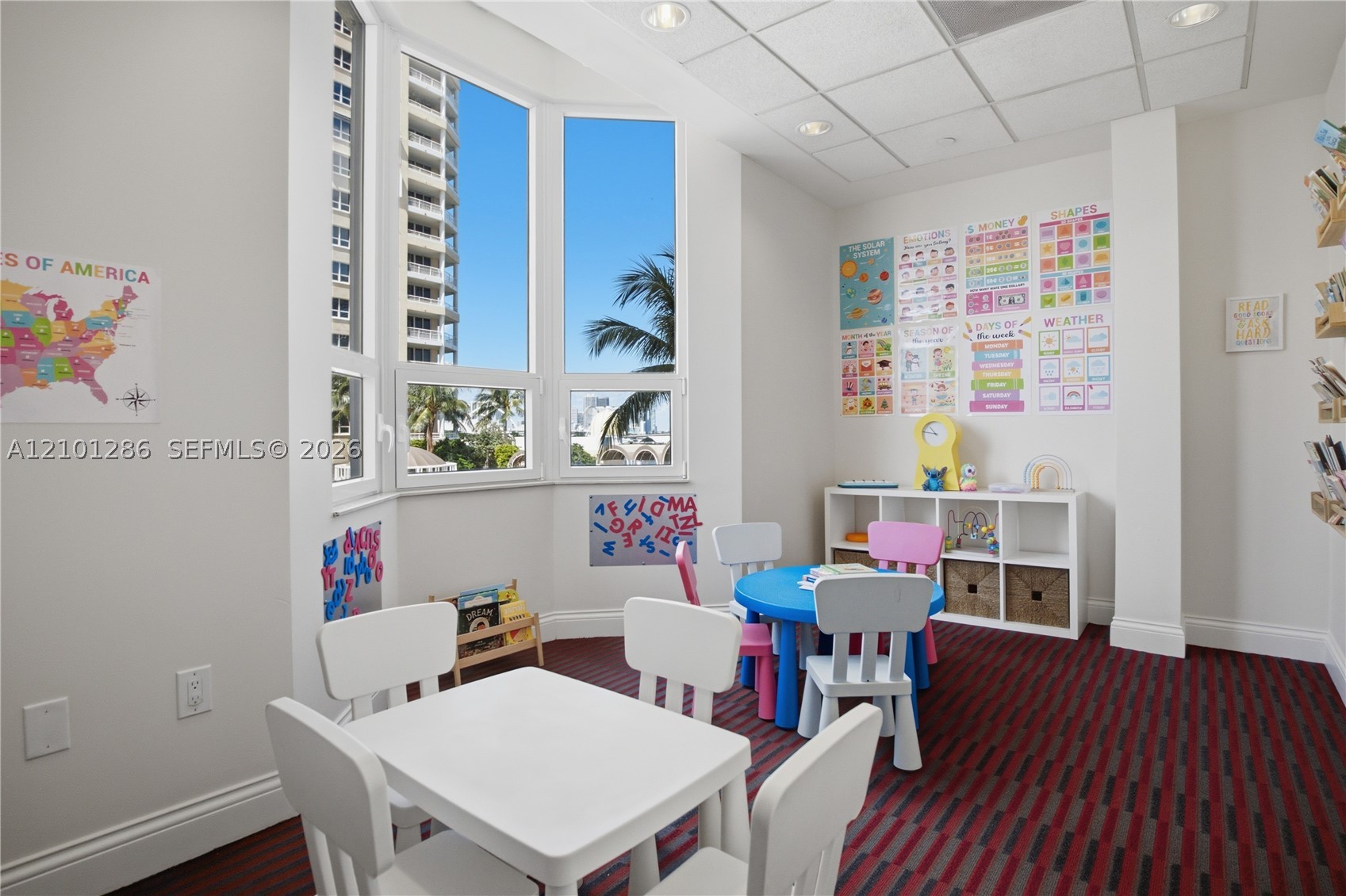 808 Brickell Key Dr #1106, Miami FL 33131