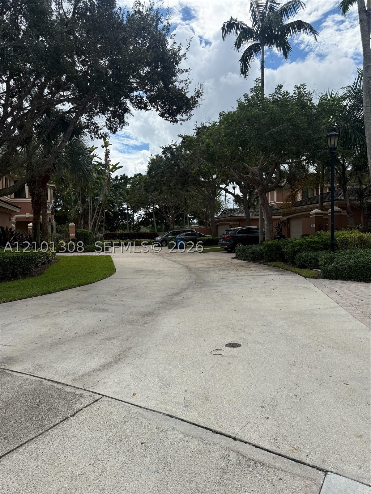 2835 Kinsington Cir #15-3, Weston FL 33332