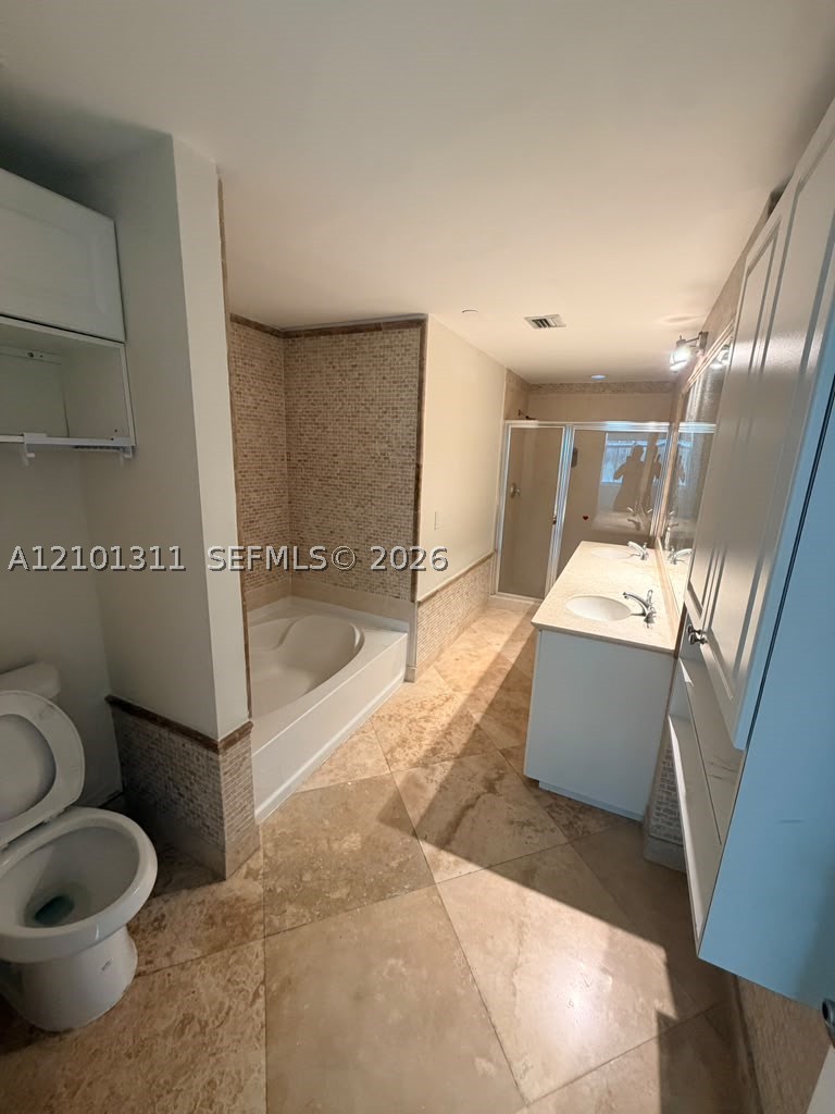 3340 NE 190th St #308, Aventura FL 33180