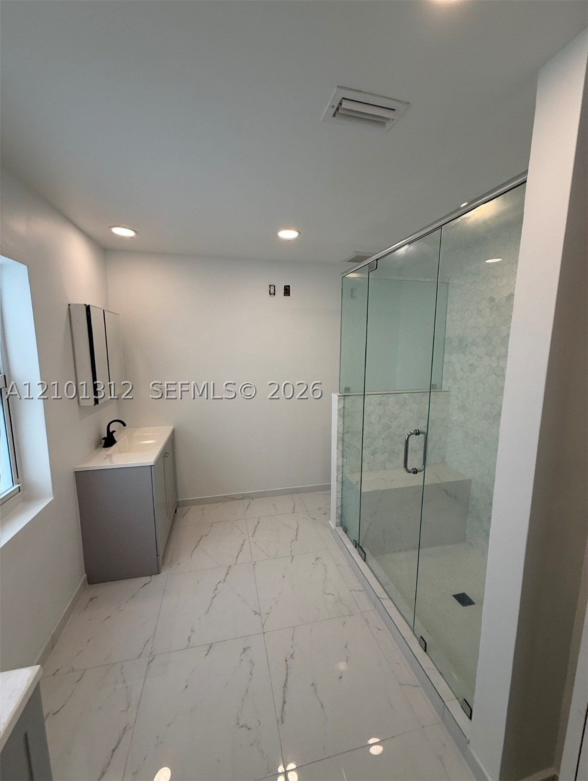 1725 Tigertail Ave, Miami FL 33133