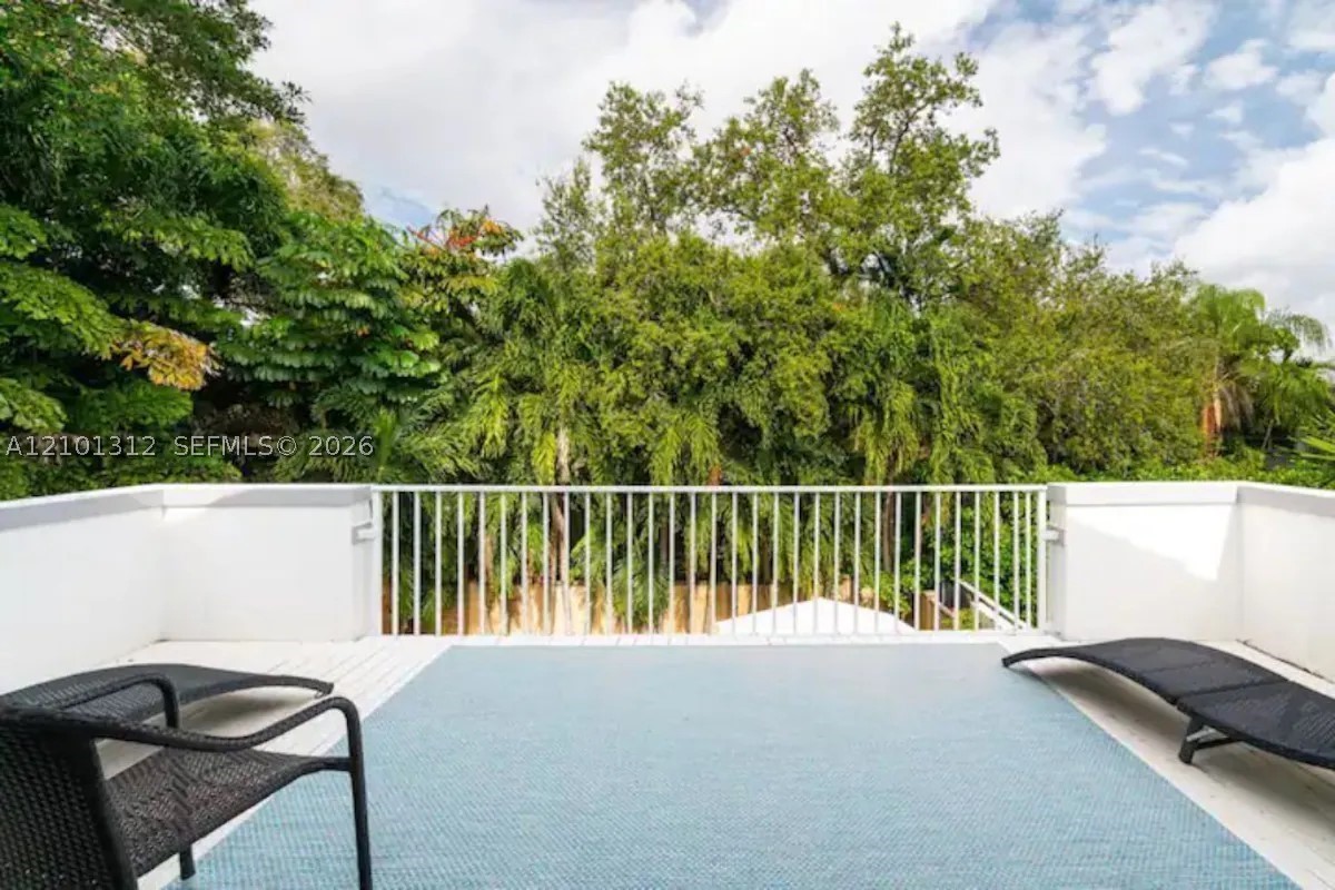 1725 Tigertail Ave, Miami FL 33133