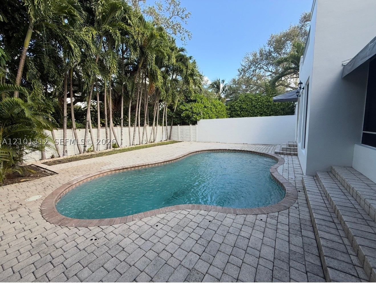 1725 Tigertail Ave, Miami FL 33133