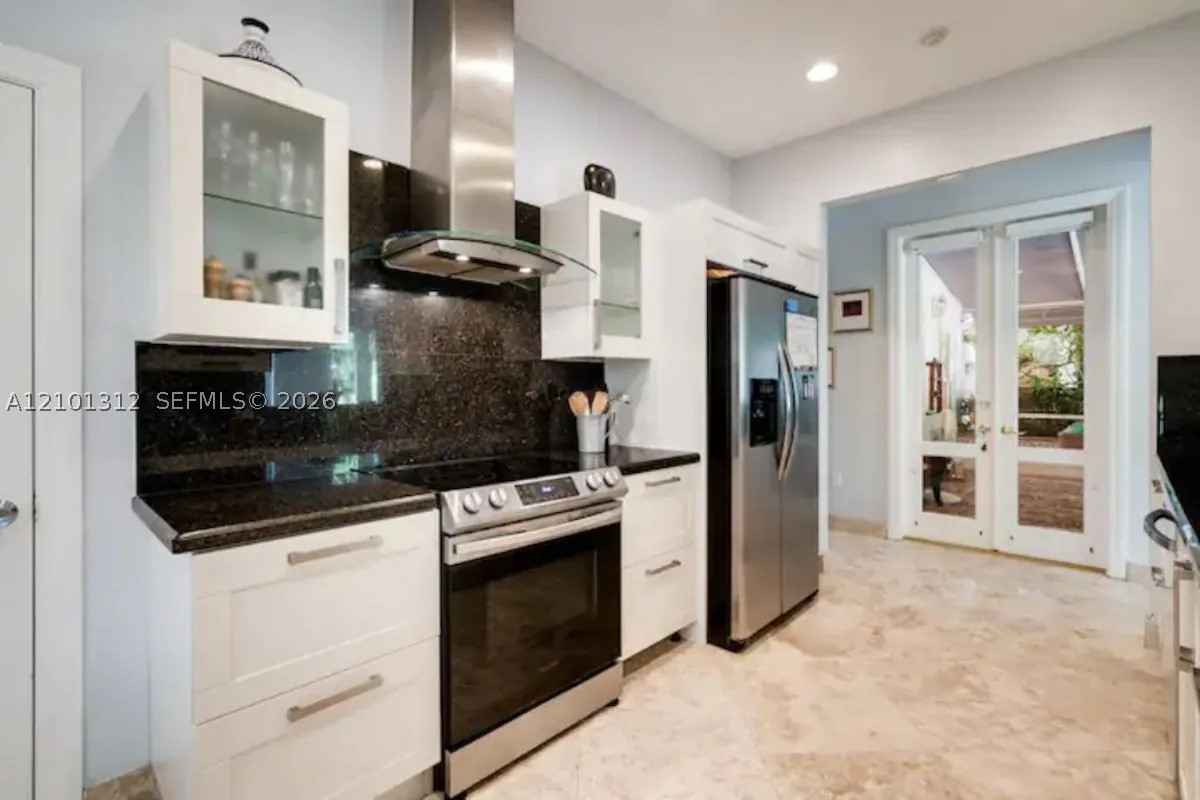 1725 Tigertail Ave, Miami FL 33133