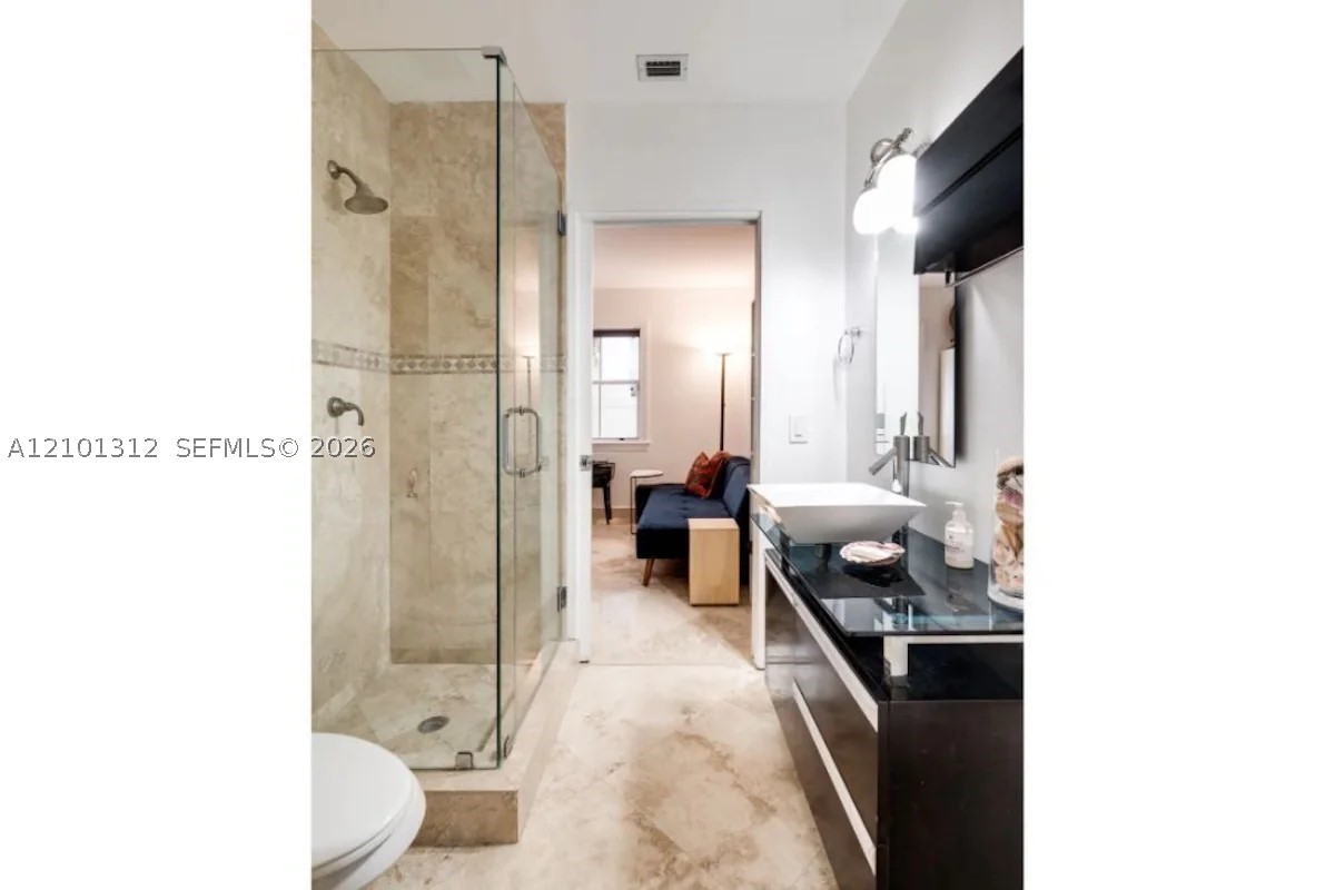 1725 Tigertail Ave, Miami FL 33133