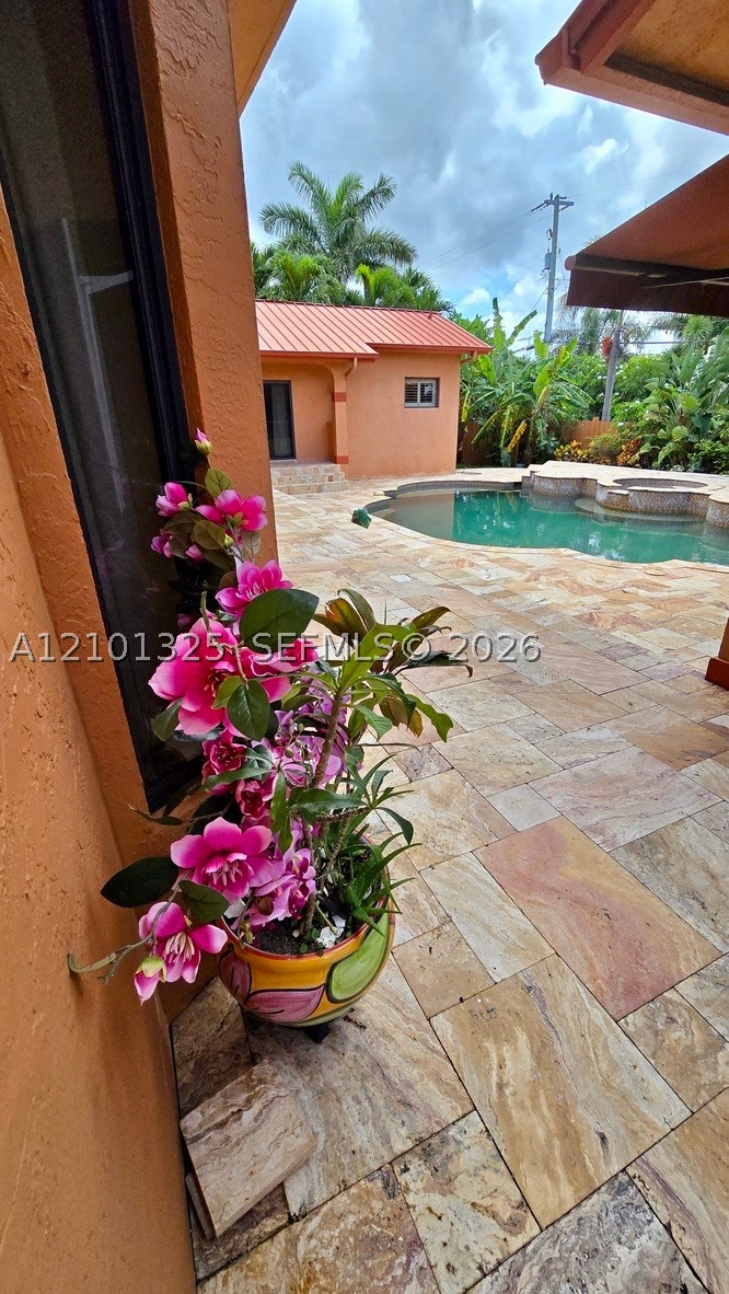 741 Tyler St, Hollywood FL 33019