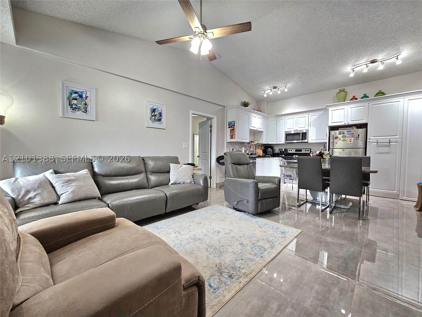 841 Lyons Rd #24205, Coconut Creek FL 33063