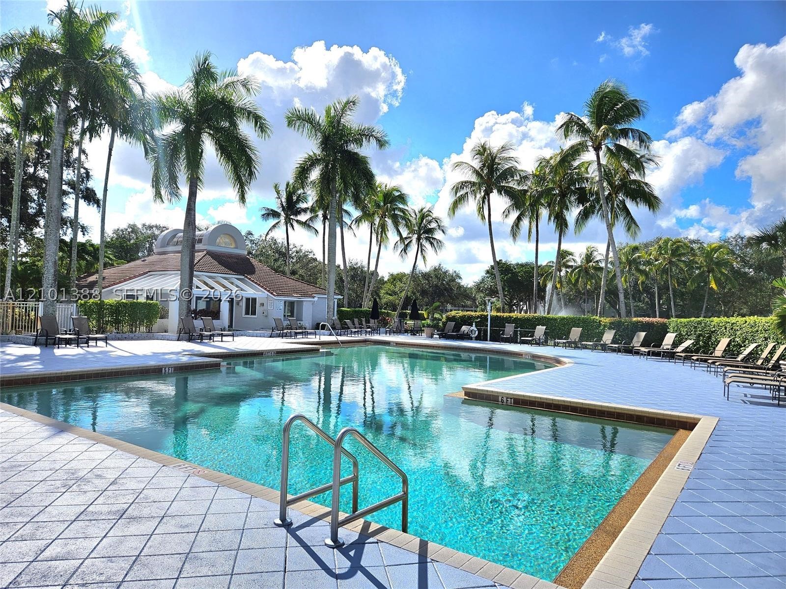 841 Lyons Rd #24205, Coconut Creek FL 33063