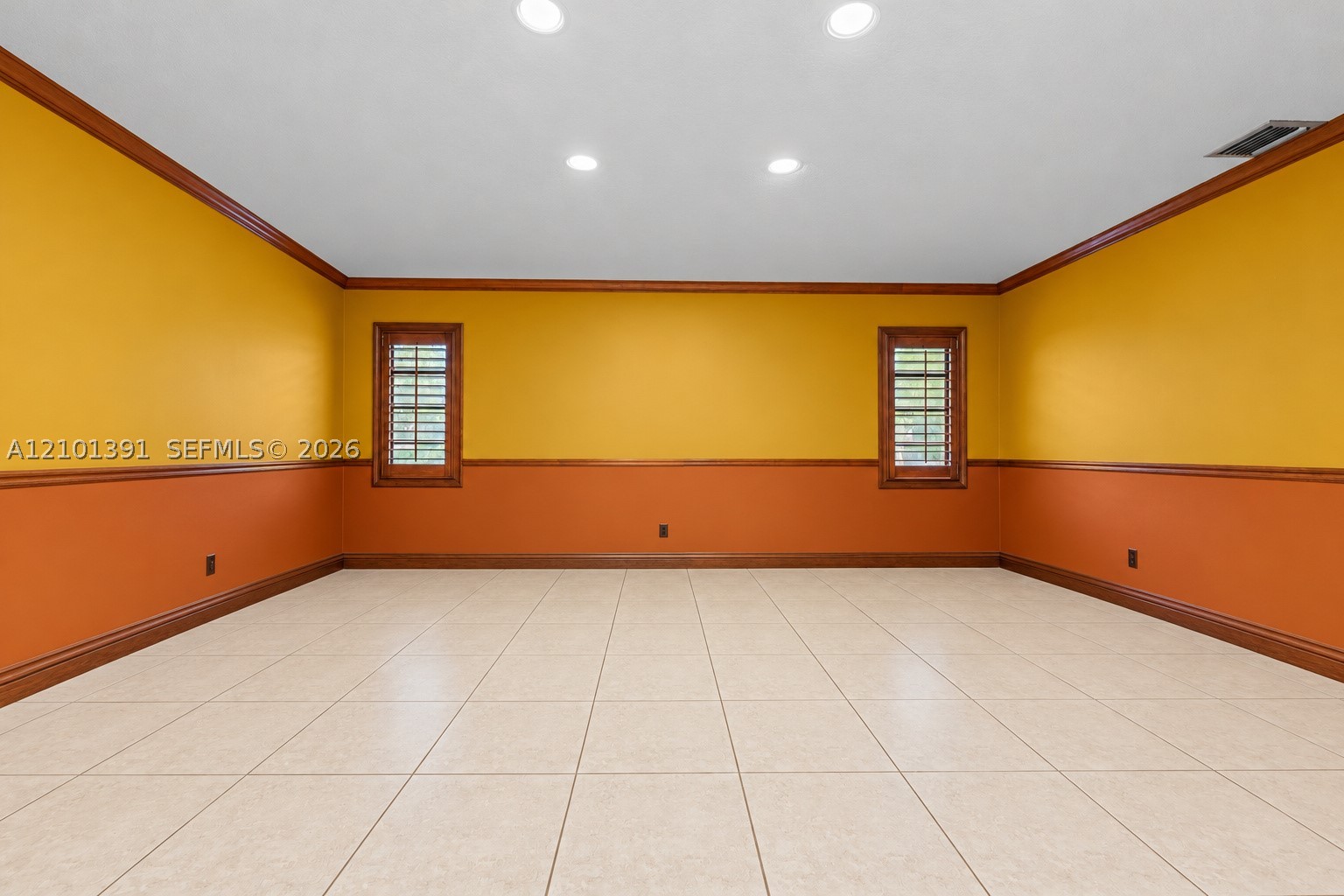 10010 NW 135th St, Hialeah Gardens FL 33018