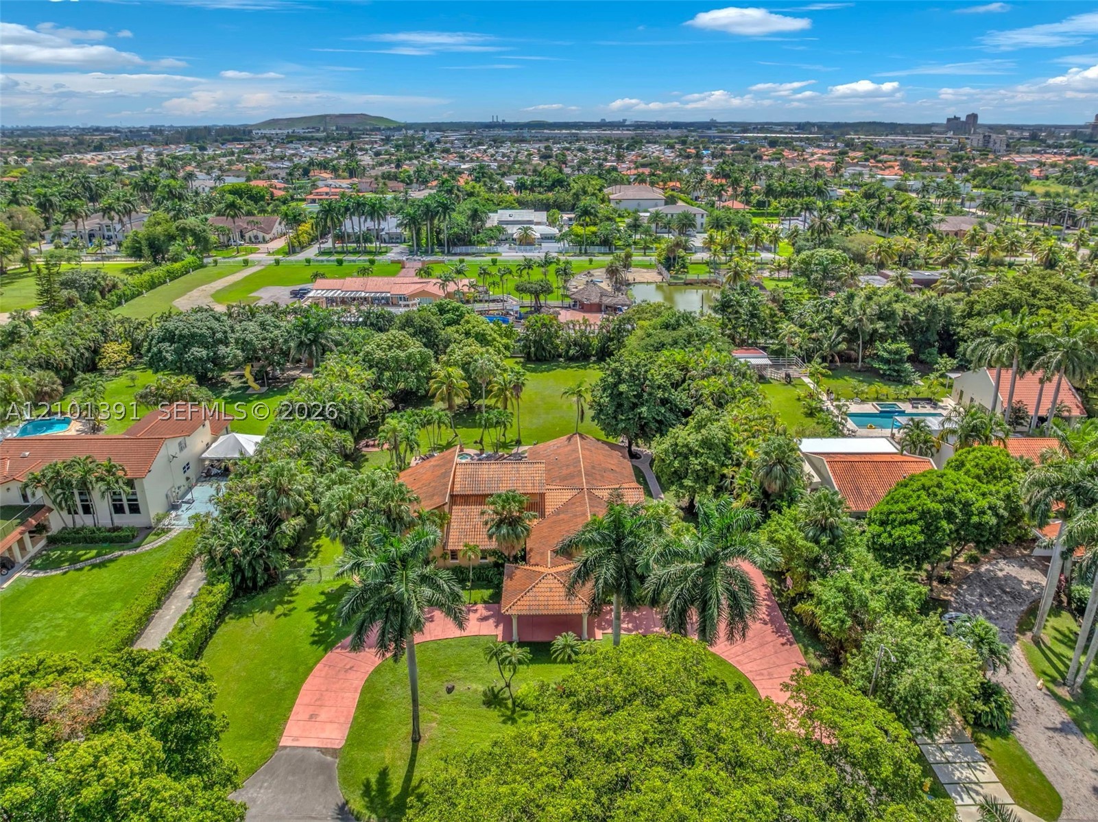 10010 NW 135th St, Hialeah Gardens FL 33018