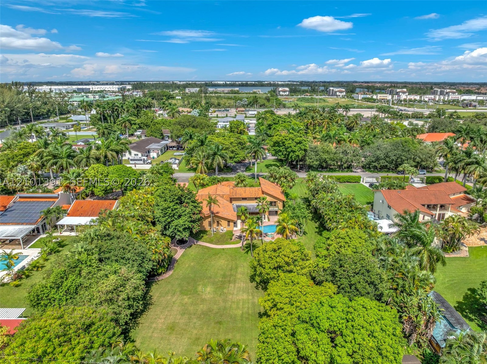 10010 NW 135th St, Hialeah Gardens FL 33018