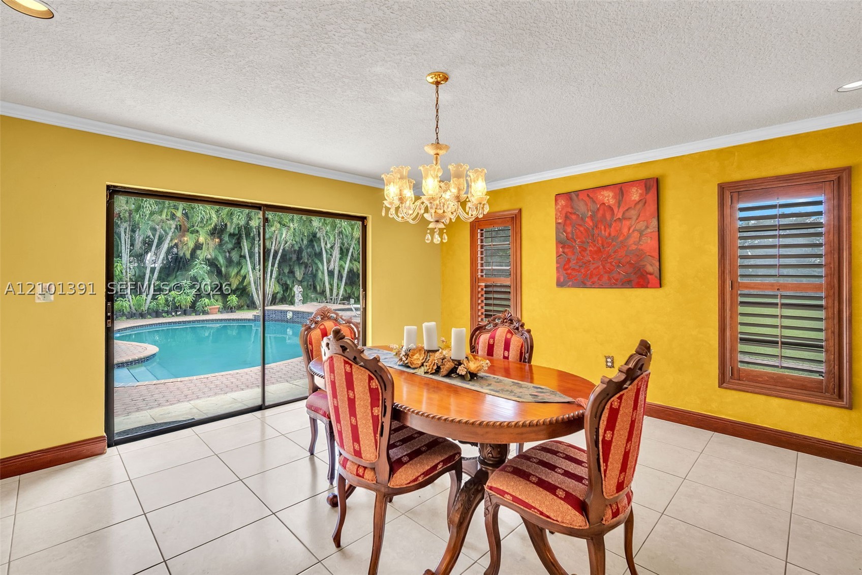 10010 NW 135th St, Hialeah Gardens FL 33018
